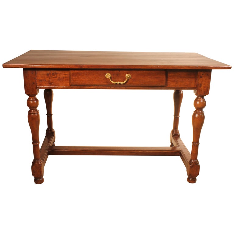 French 19th Century Desk with Turned Legs For Sale
