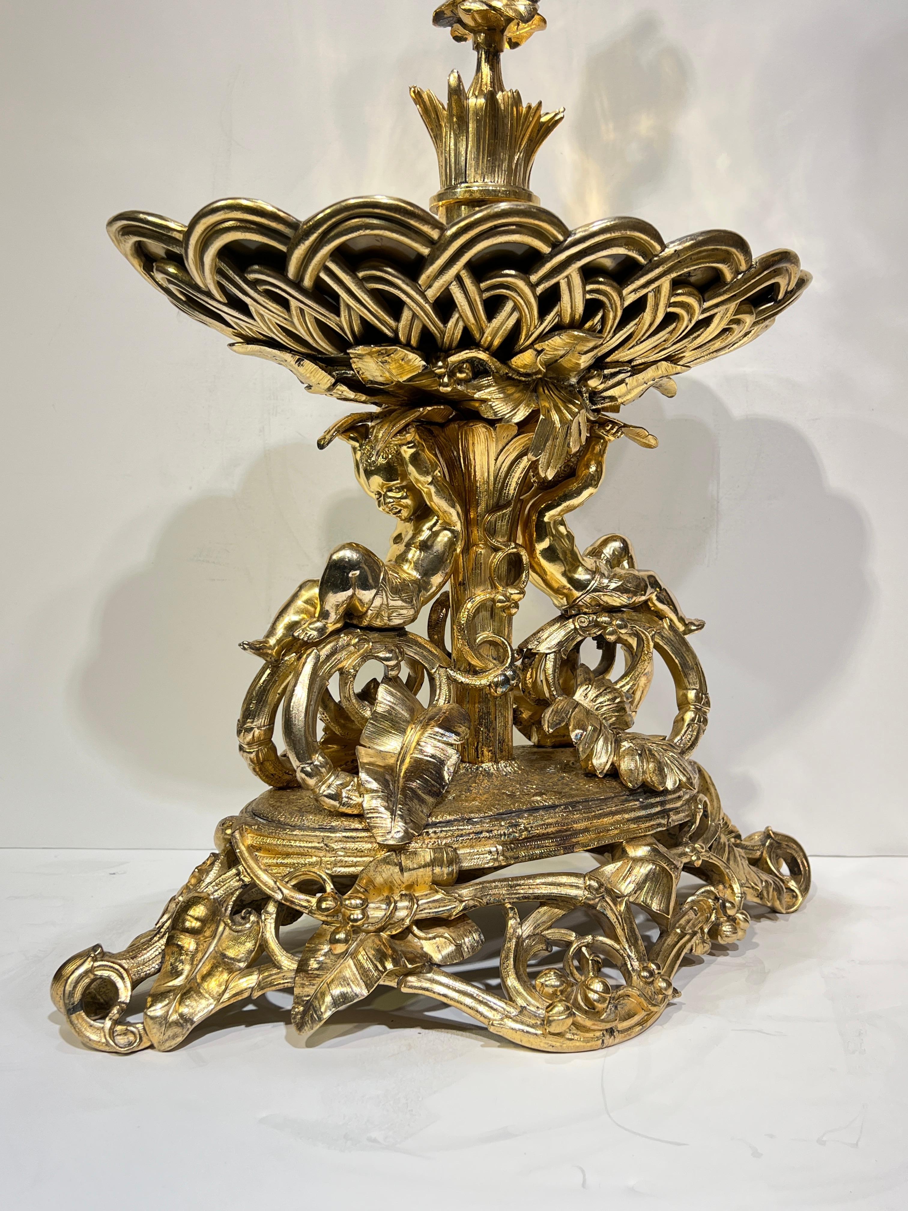XIX secolo French 19 century Neoclassical Gilt Bronze Centerpiece Bowl in vendita