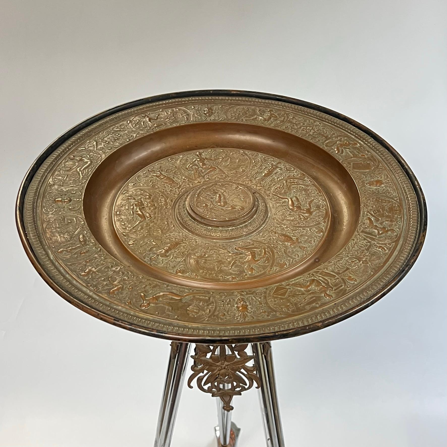 French 19 century Neoclassical Round Bronze and Chrome Tripod Stand For Sale 3