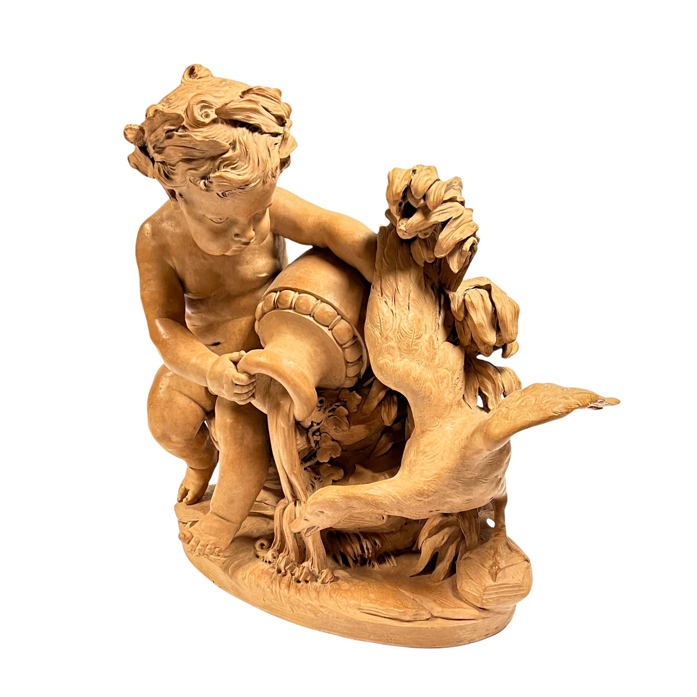 Intagliato a mano Putto francese del XIX secolo con cigno Scultura in terracotta alla maniera di Clodion in vendita