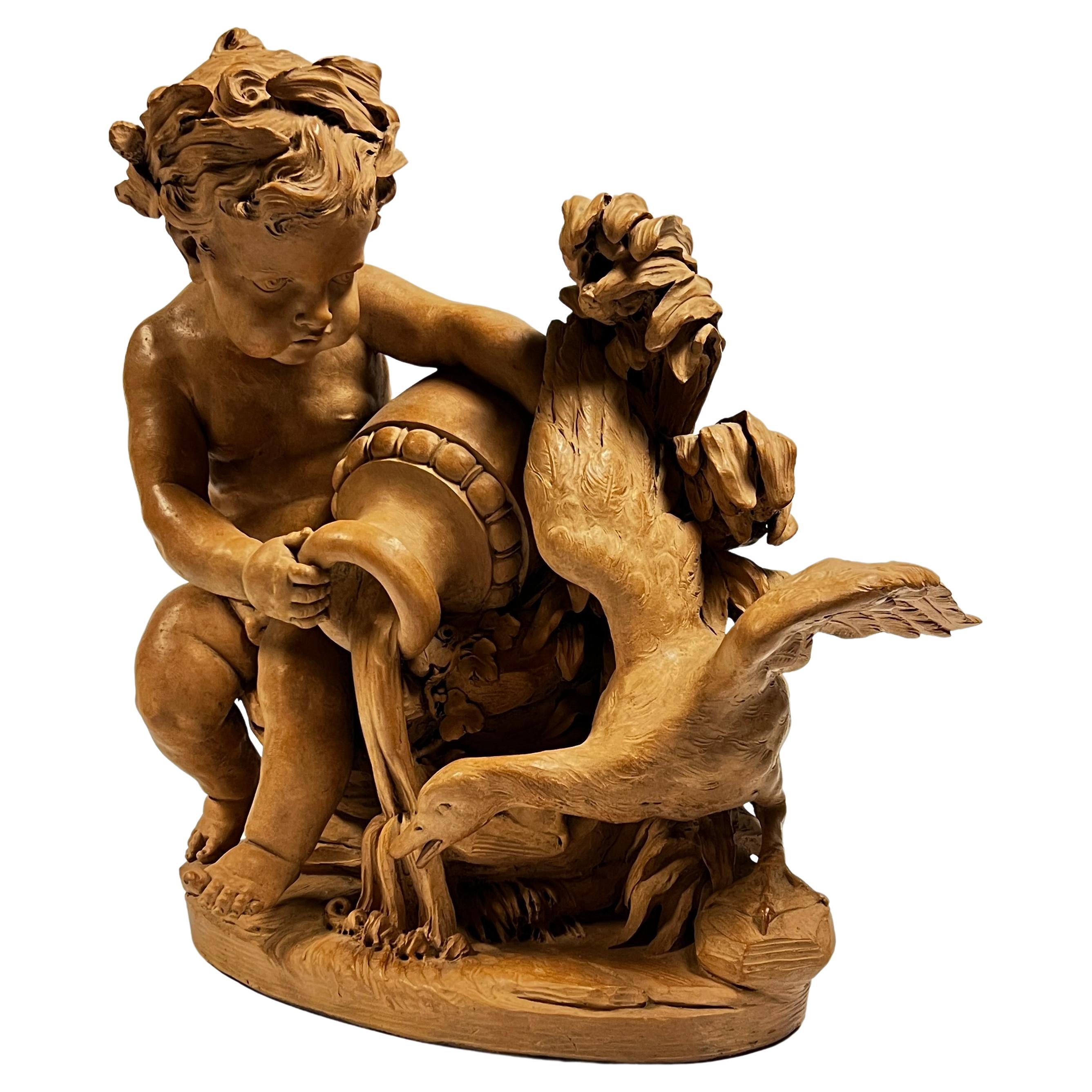 Putto francese del XIX secolo con cigno Scultura in terracotta alla maniera di Clodion in vendita