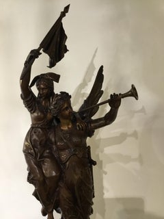 Horloge française par H Koudebine, Paris avec bronze figuratif de Charles Anfrie