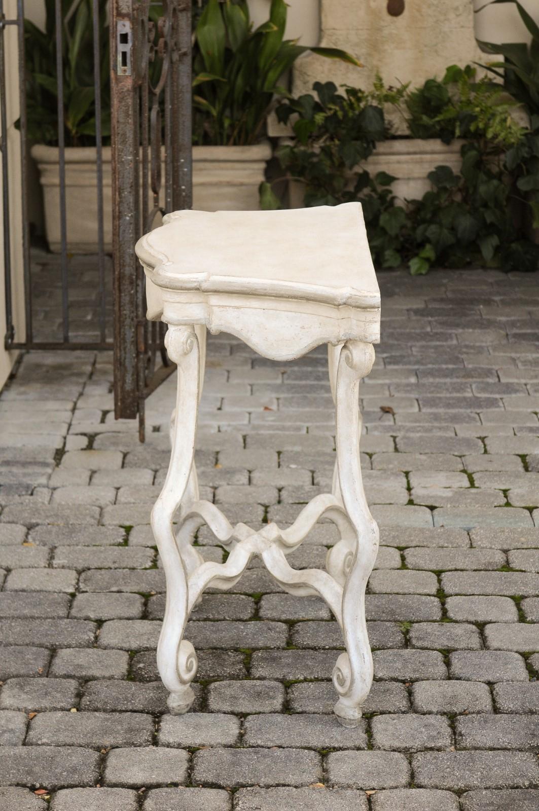 French 1900 Rococo Style Painted Console Table with Scrolling Legs and Stretcher For Sale 3