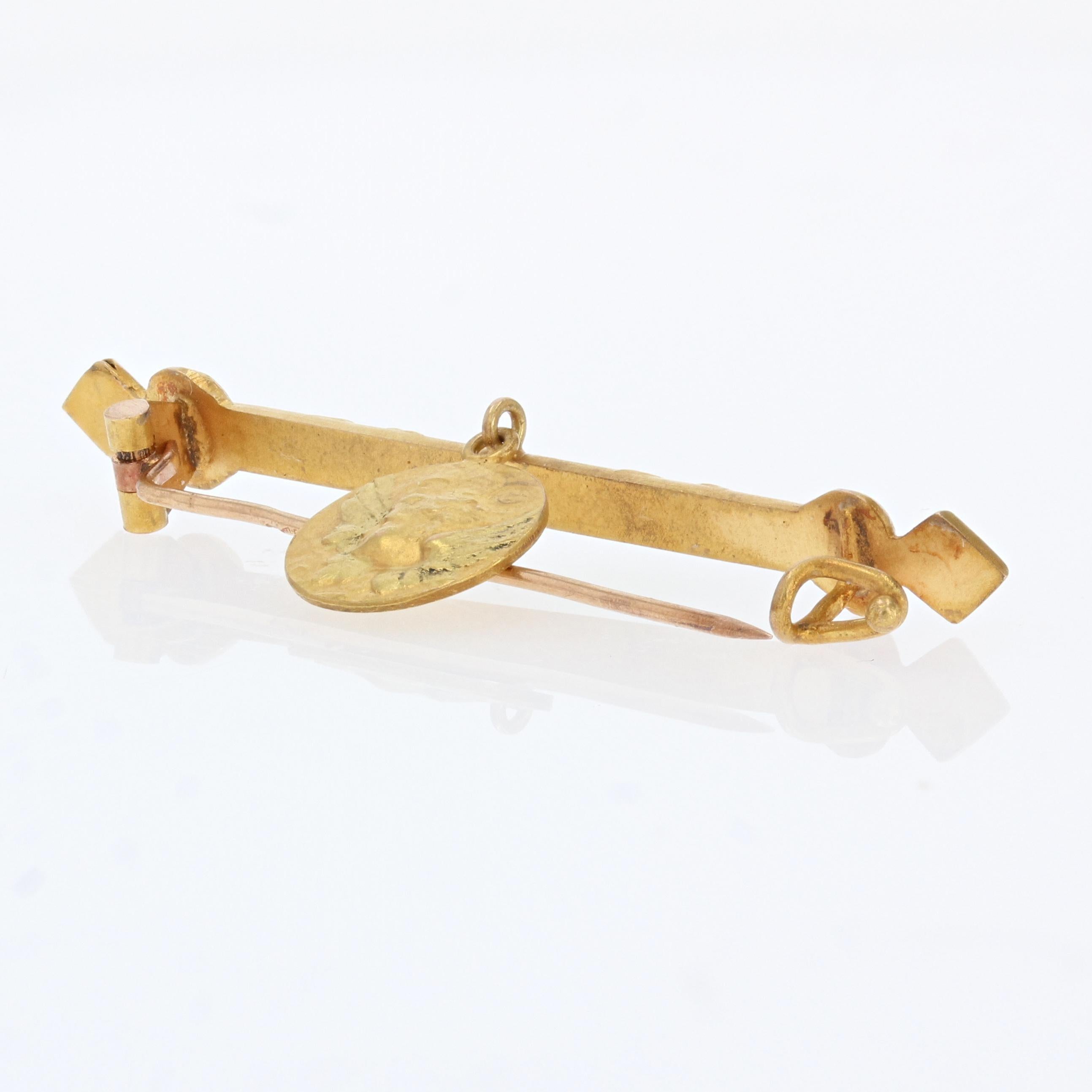 French 1900s 18 Karat Yellow Gold Baby's Bar Brooch For Sale 1