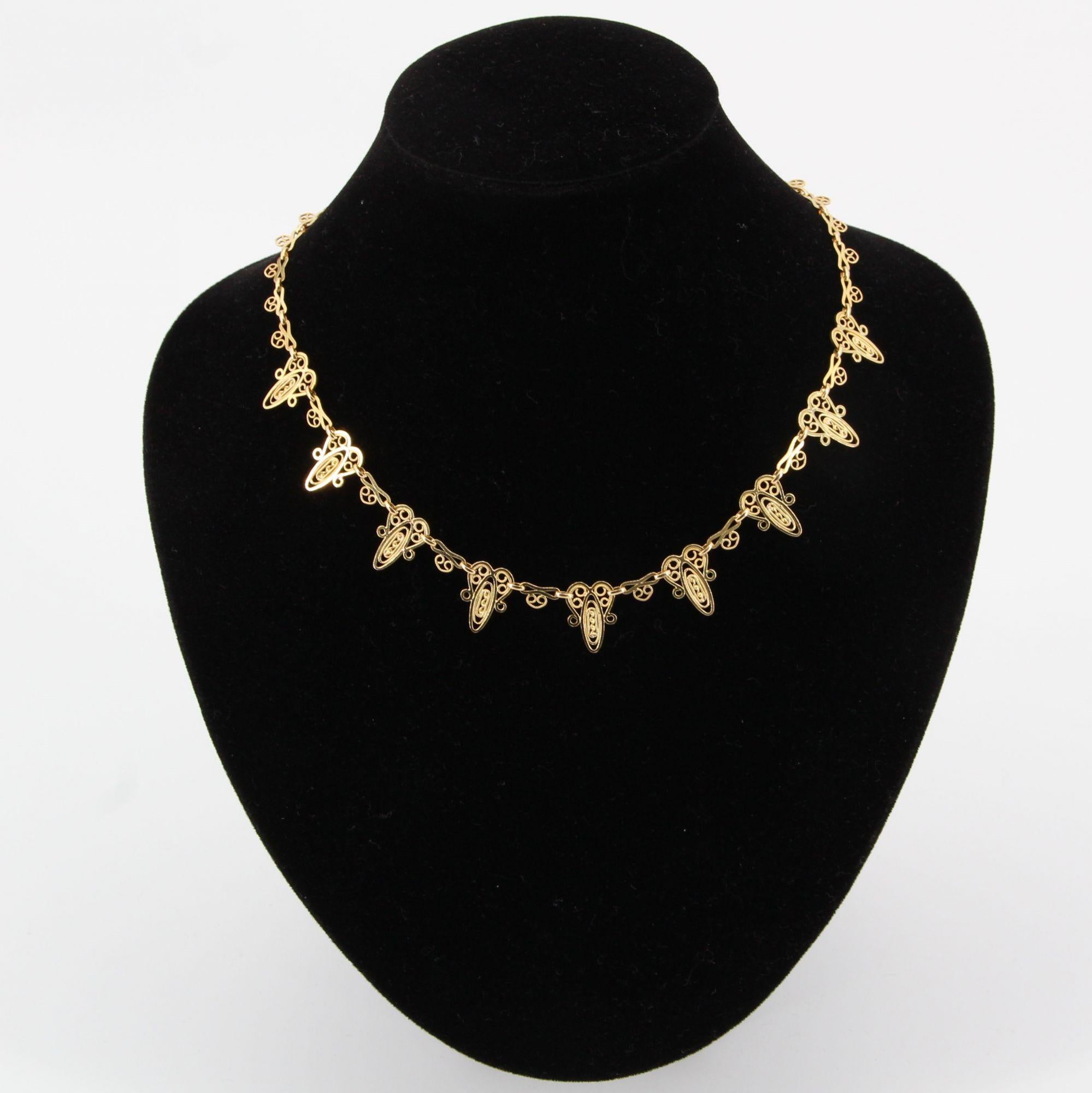 French 1900s 18 Karat Yellow Gold Belle Époque Necklace In Good Condition In Poitiers, FR