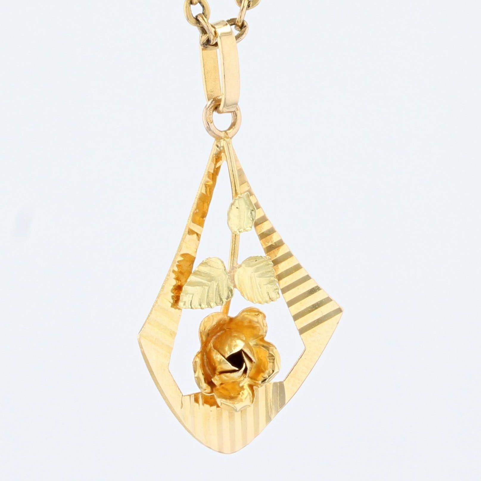 Belle Époque French 1900s 18 Karat Yellow Gold Rose Pendant