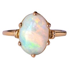 French 1900s 1.80 Carat Australian Opal 18 Karat Yellow Gold Ring