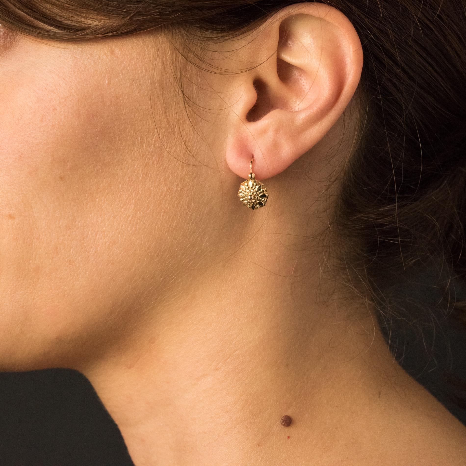French 1900s Antique Yellow Gold Sleepers Earrings In Good Condition In Poitiers, FR