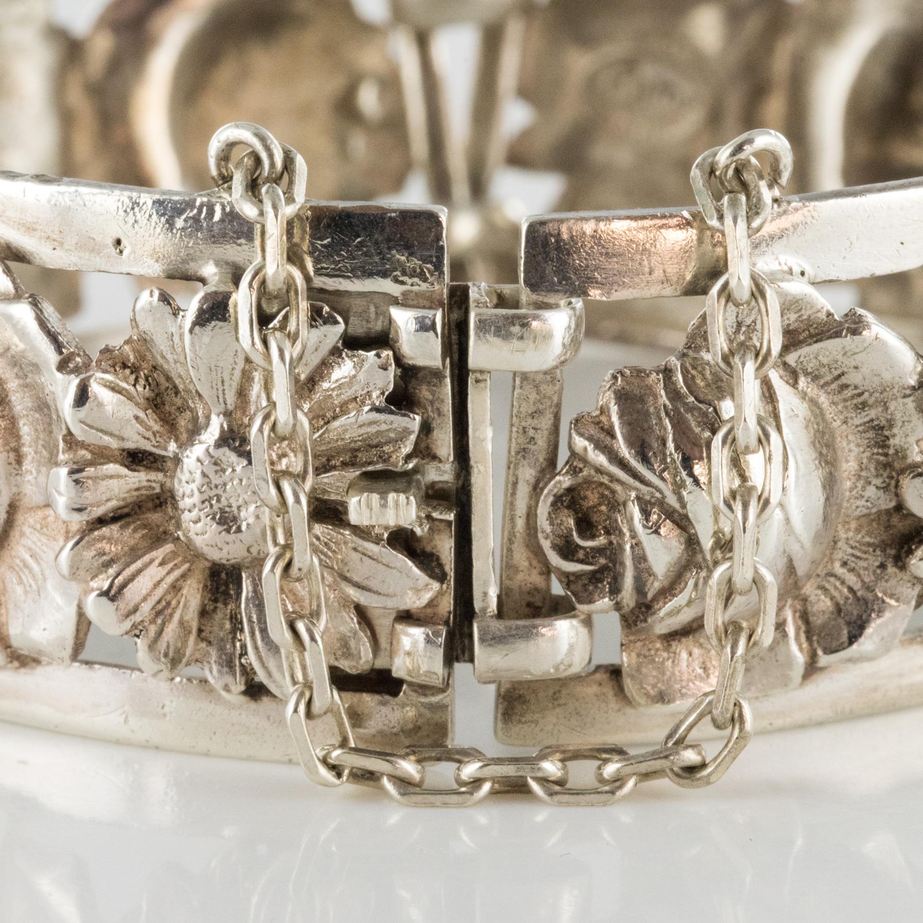 French 1900s Belle Époque Flowers Silver Bracelet For Sale 4