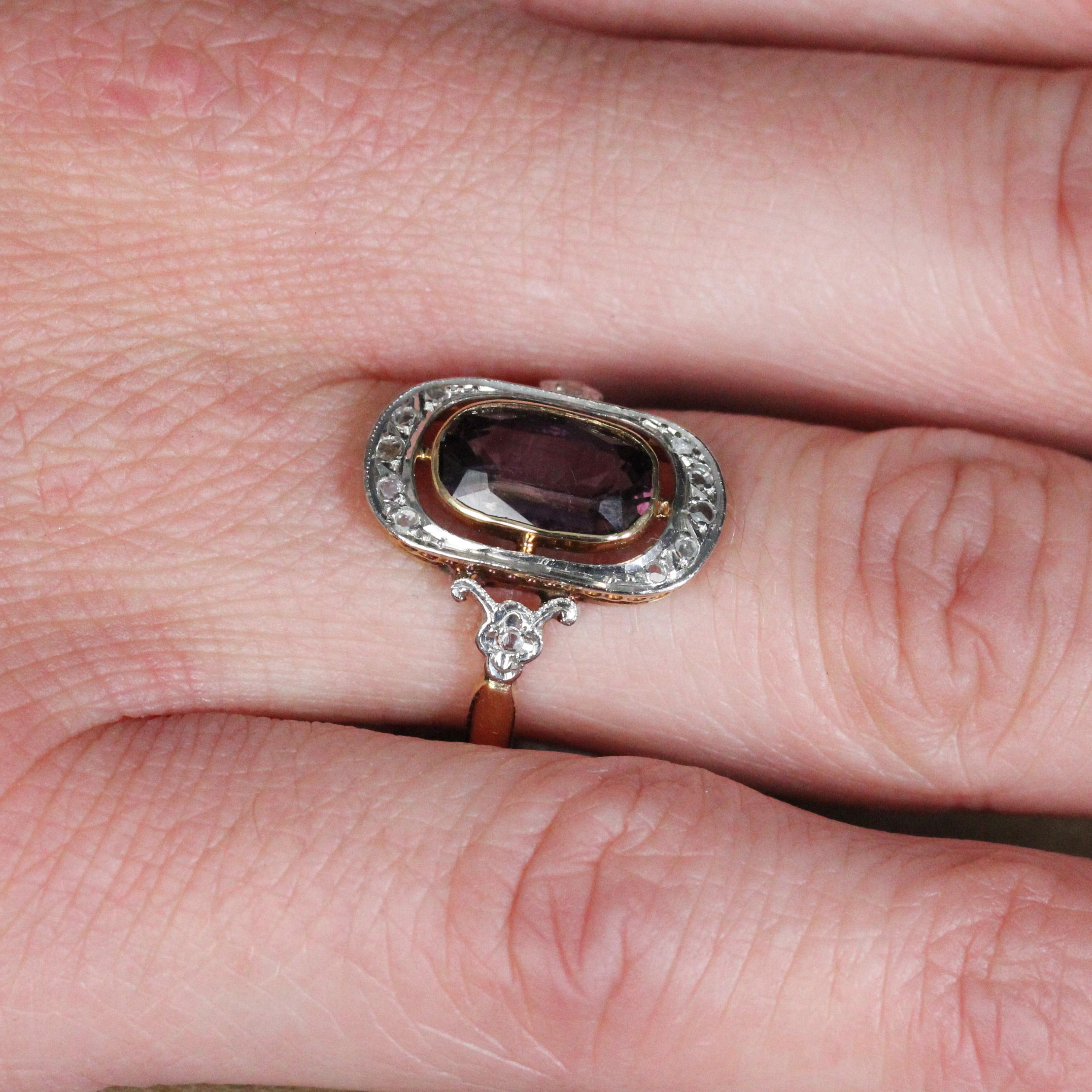 French 1900s Belle Epoque Violet Spinel Diamonds 18 Karat Yellow Gold Ring For Sale 6