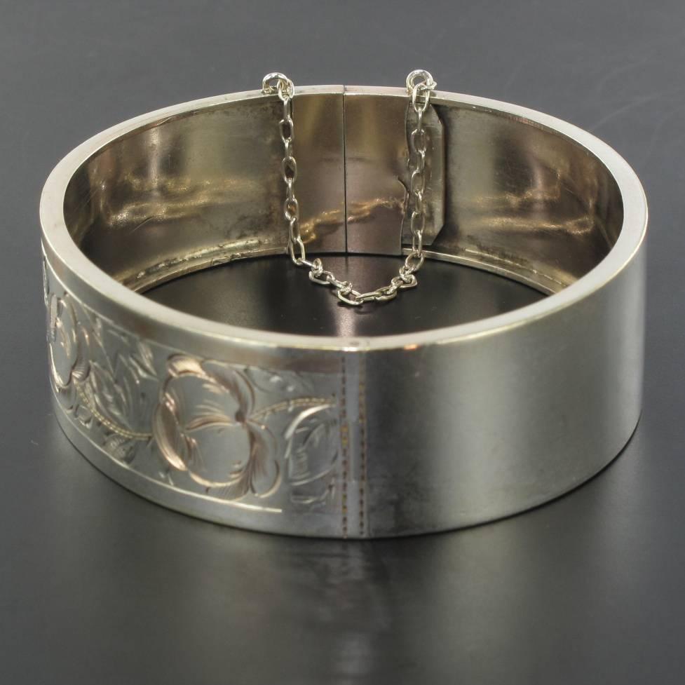 French 1900s Belle époque Rose Chiseled Silver Bangle Bracelet 2