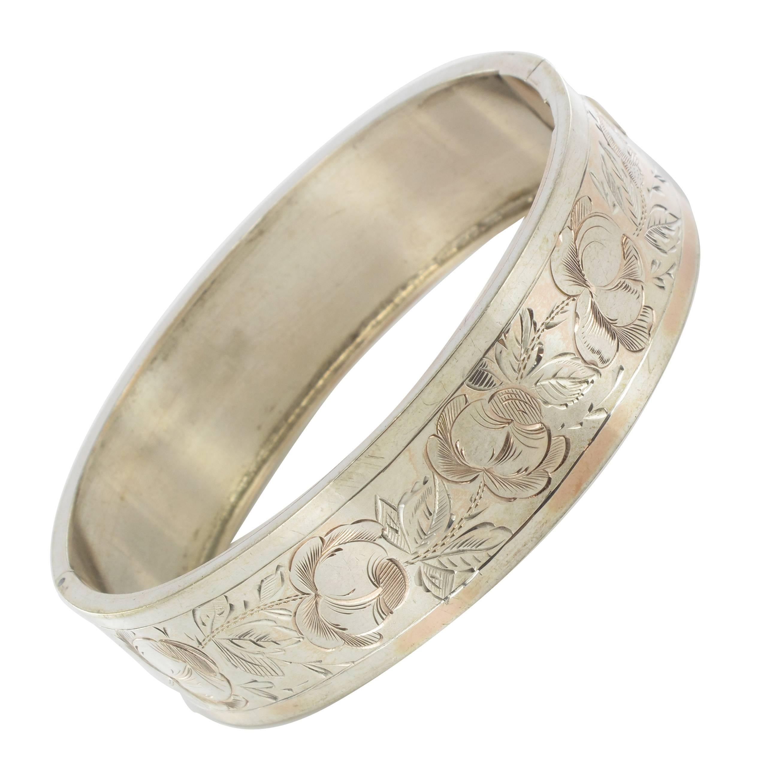 French 1900s Belle époque Rose Chiseled Silver Bangle Bracelet