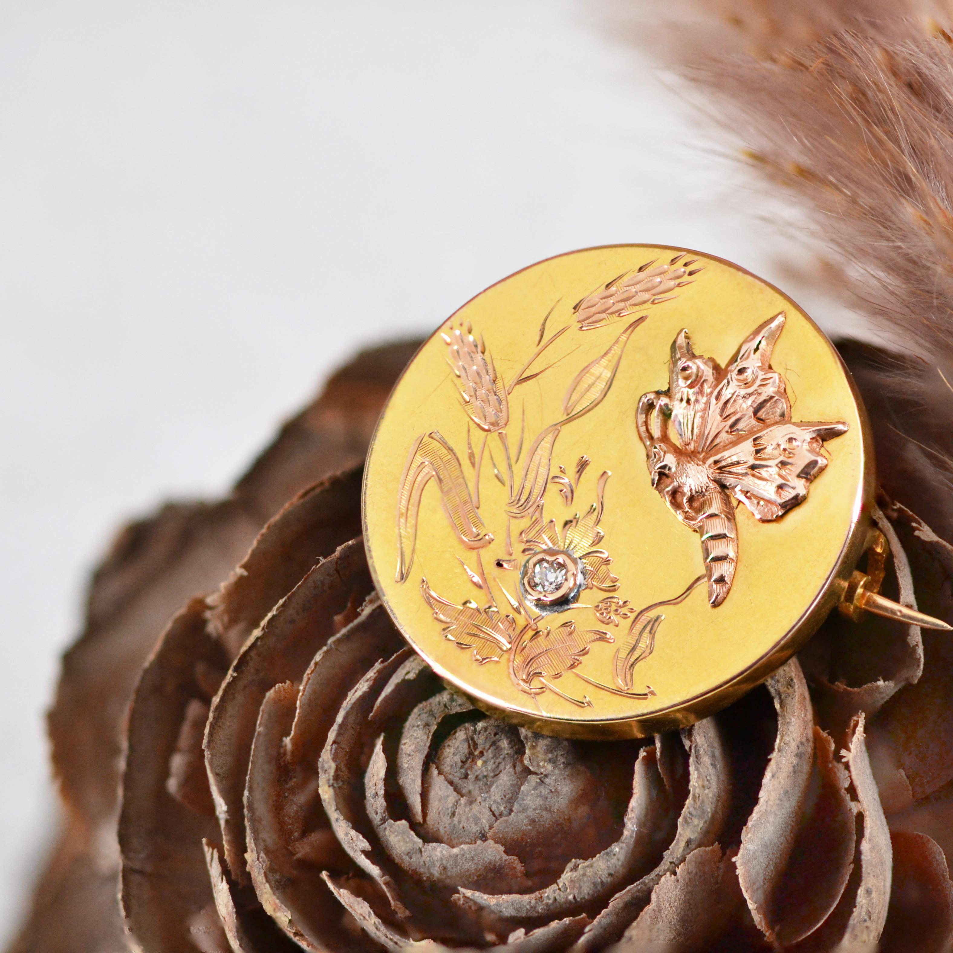Women's French 1900s Butterfly Diamond 18 Karat Rose Gold Neck Brooch For Sale
