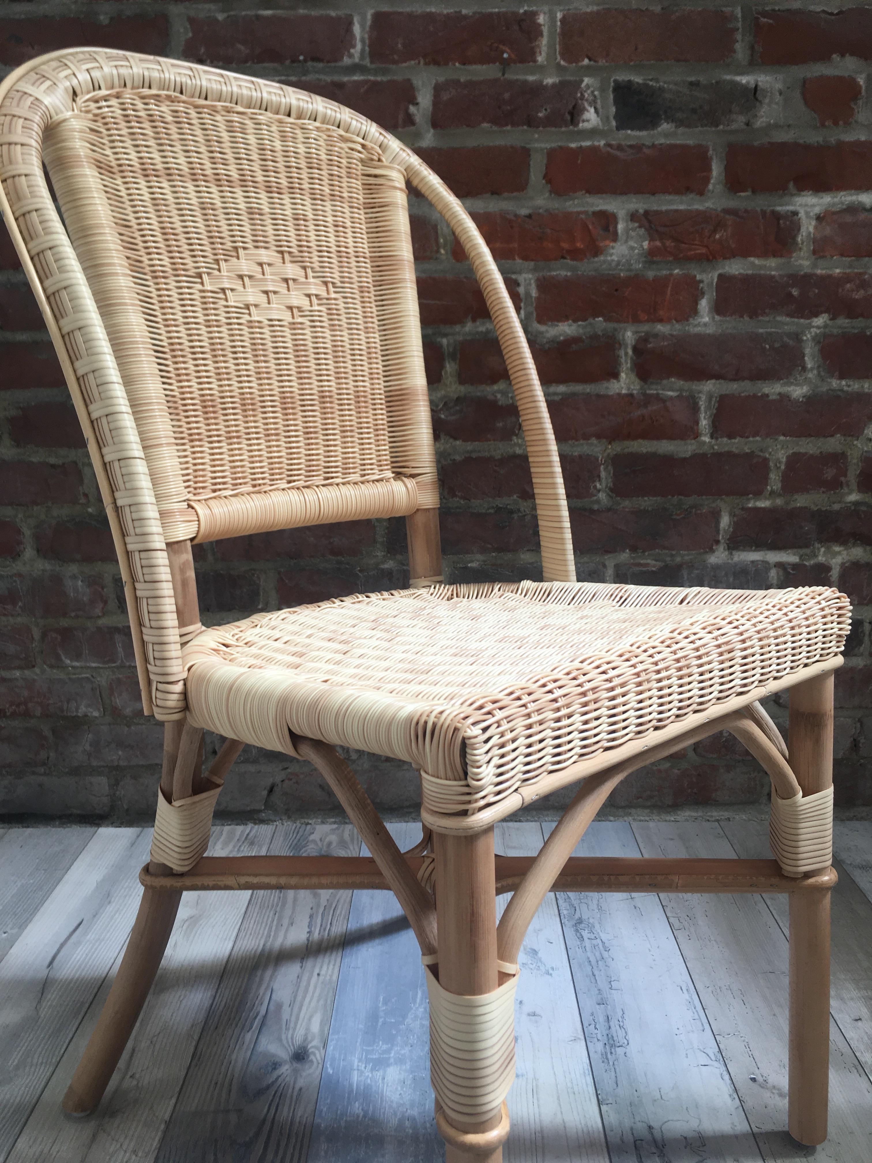 French 1900s Design Bistro Outdoor Chair In Rattan and Braided Resin For Sale 3