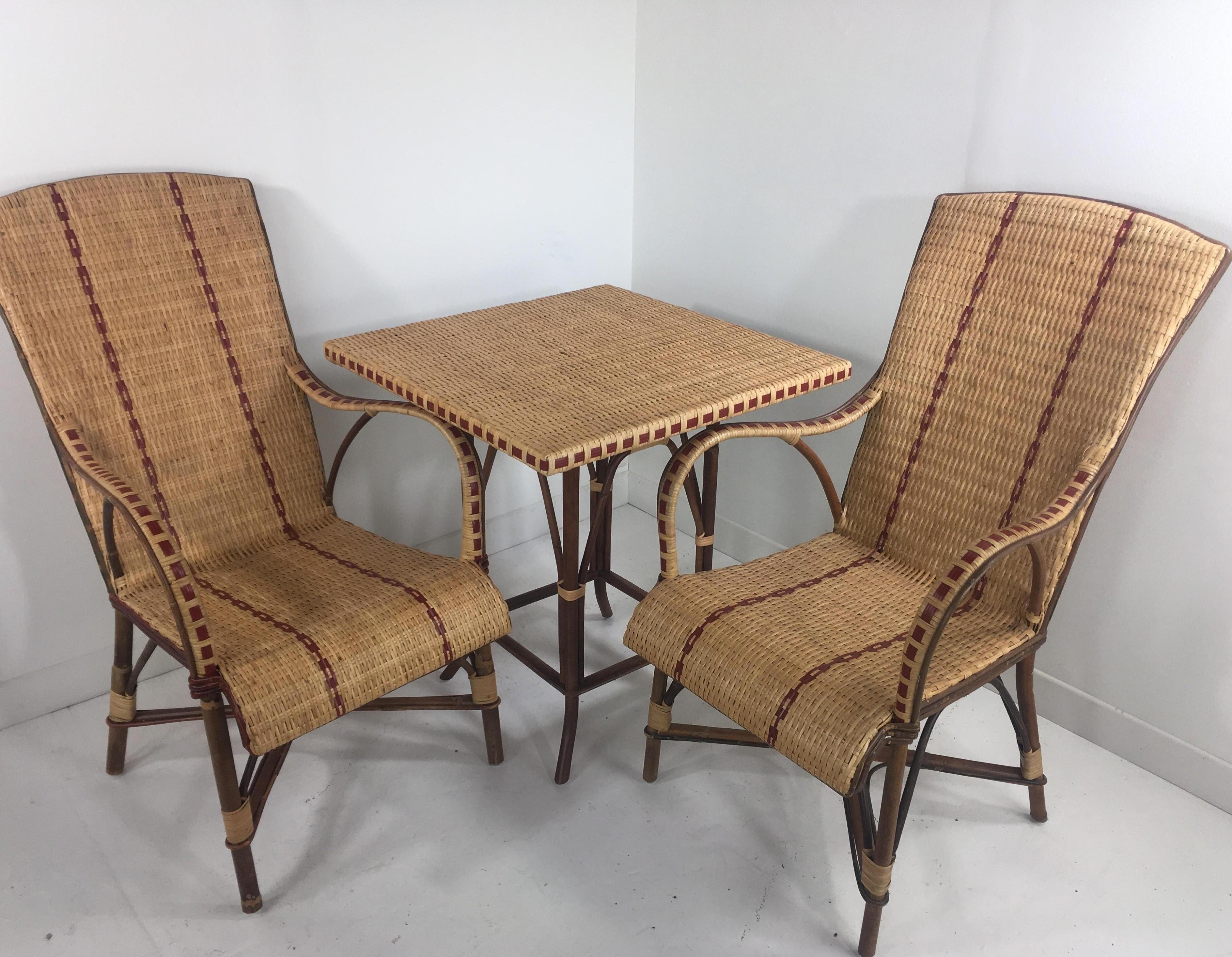 French 1900s Design Bistro Pedestal Table in Rattan and Braided Wicker Cane In New Condition For Sale In Tourcoing, FR