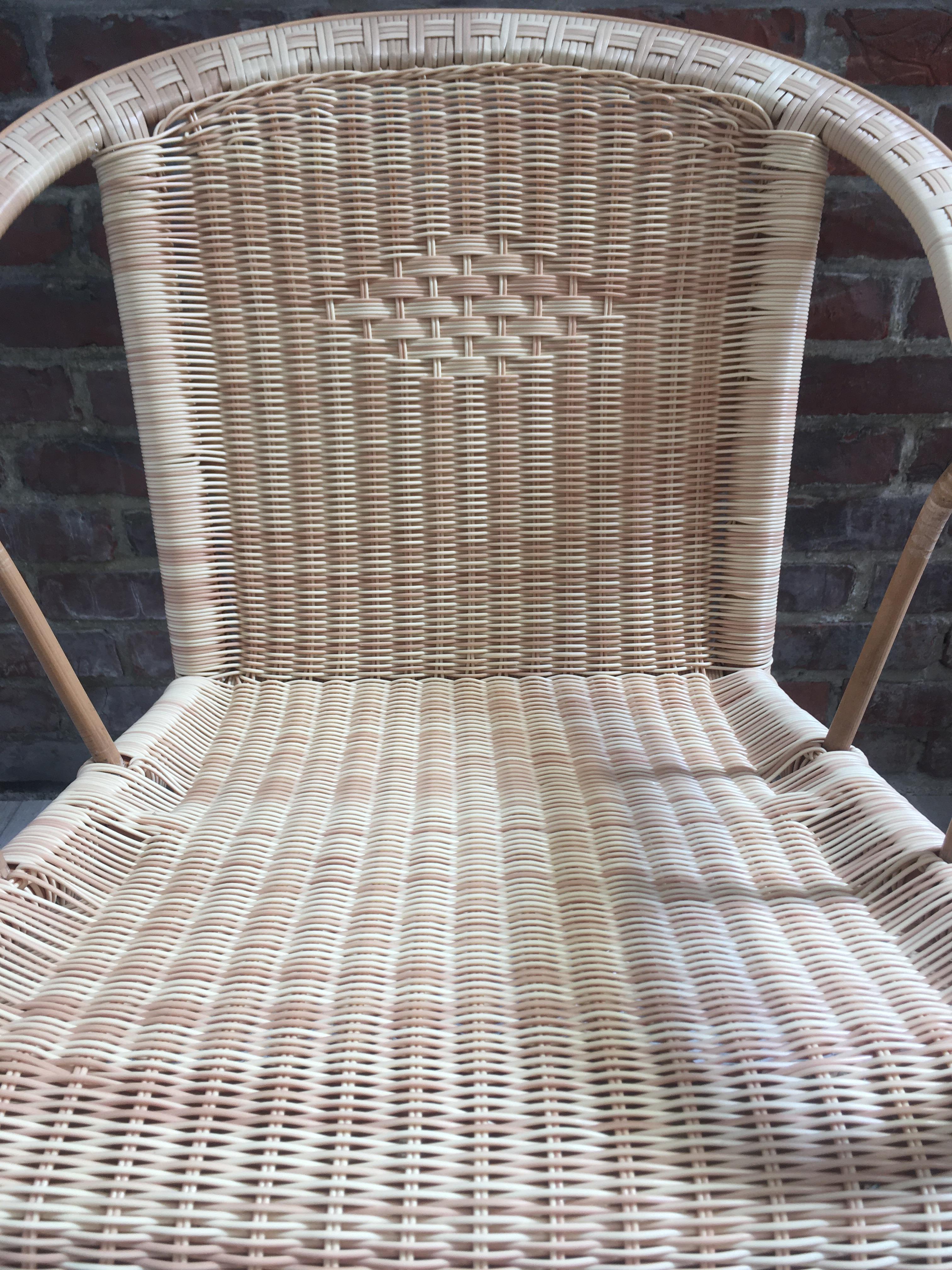 French 1900s Design Bistro Rattan and Braided Resin Rattan Effect Outdoor Chair For Sale 3