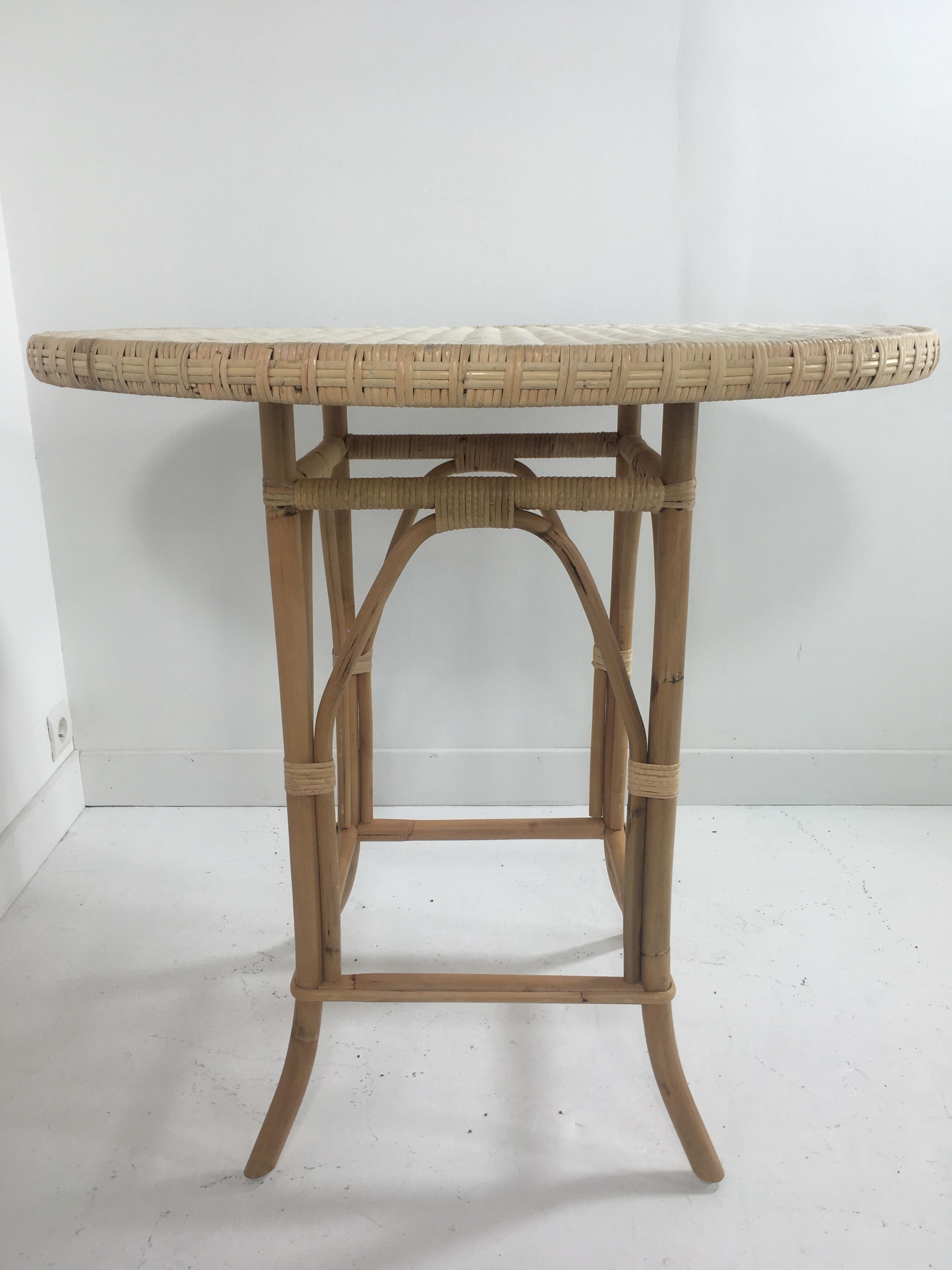 Contemporary French 1900s Design Bistro Round Pedestal Table in Rattan and Wicker Cane For Sale