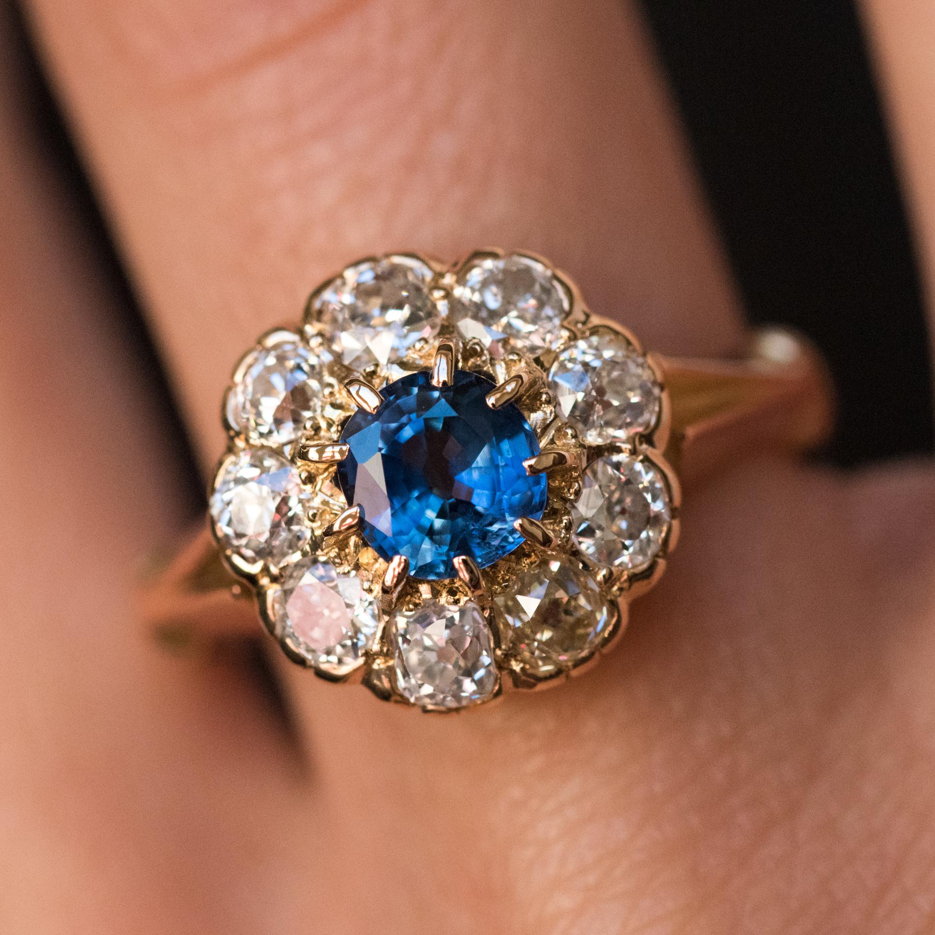Women's French 1900s Diamonds 1.22 Carat Sapphire Daisy Ring