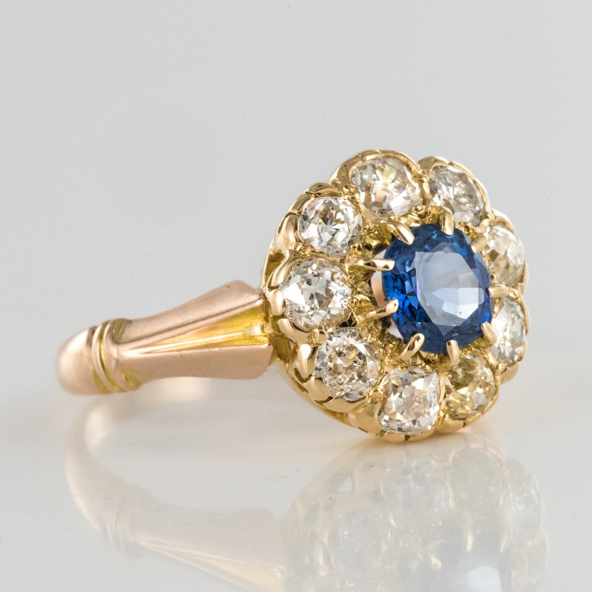 French 1900s Diamonds 1.22 Carat Sapphire Daisy Ring 3