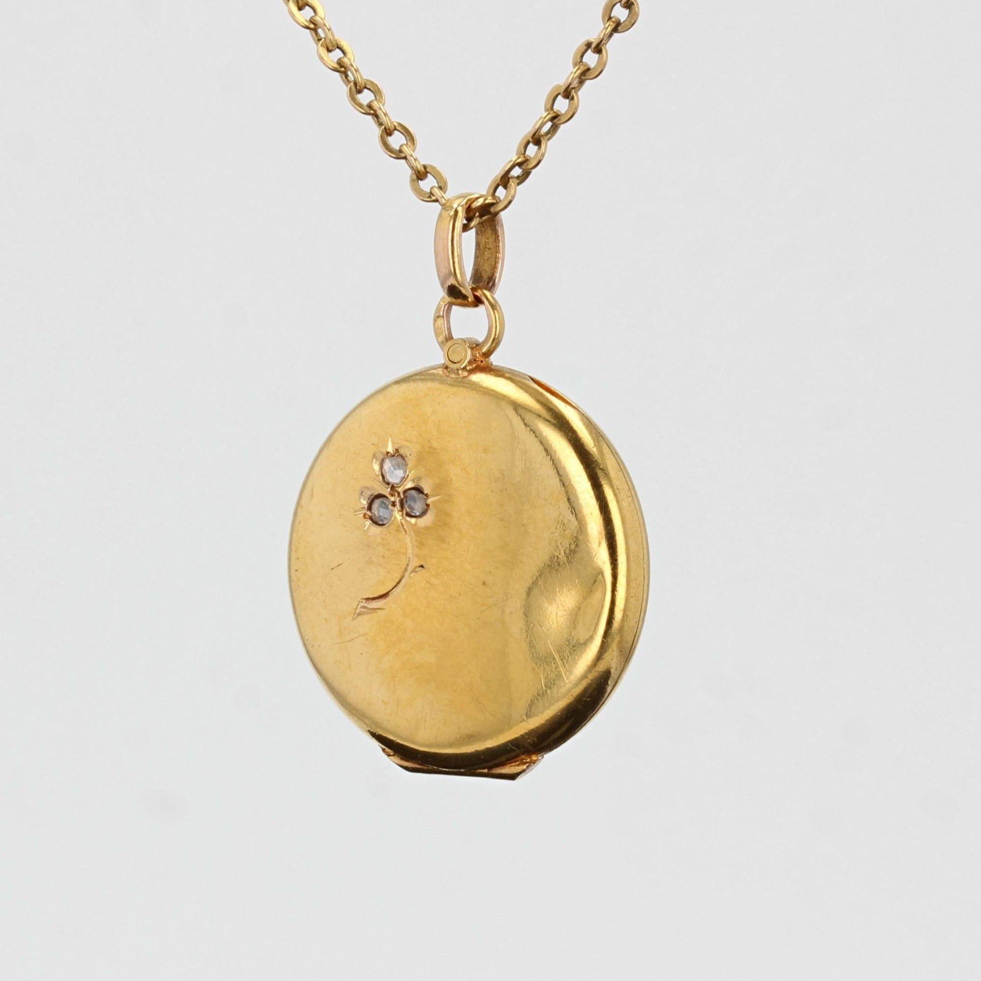 Médaillon français des années 1900 en or jaune 18 carats et diamants en vente 1