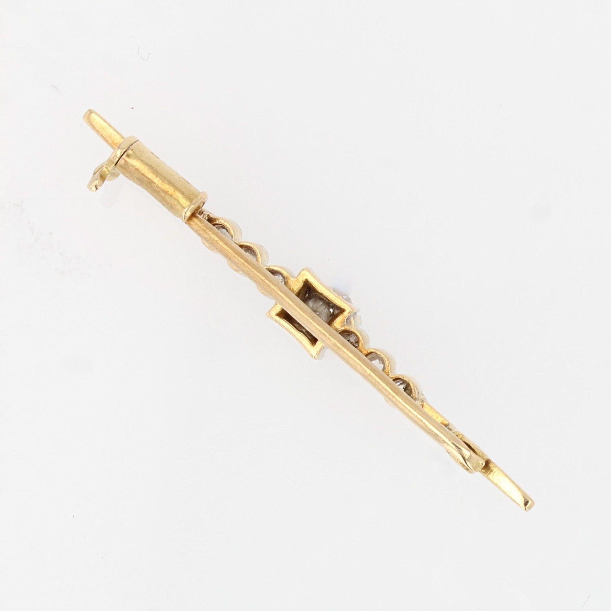 French 1900s Diamonds 18 Karat Yellow Gold Thin Bar Brooch In Good Condition In Poitiers, FR
