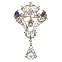French 1900s Diamonds Sapphire Cabochon 18 Karat Rose Gold Lace Brooch