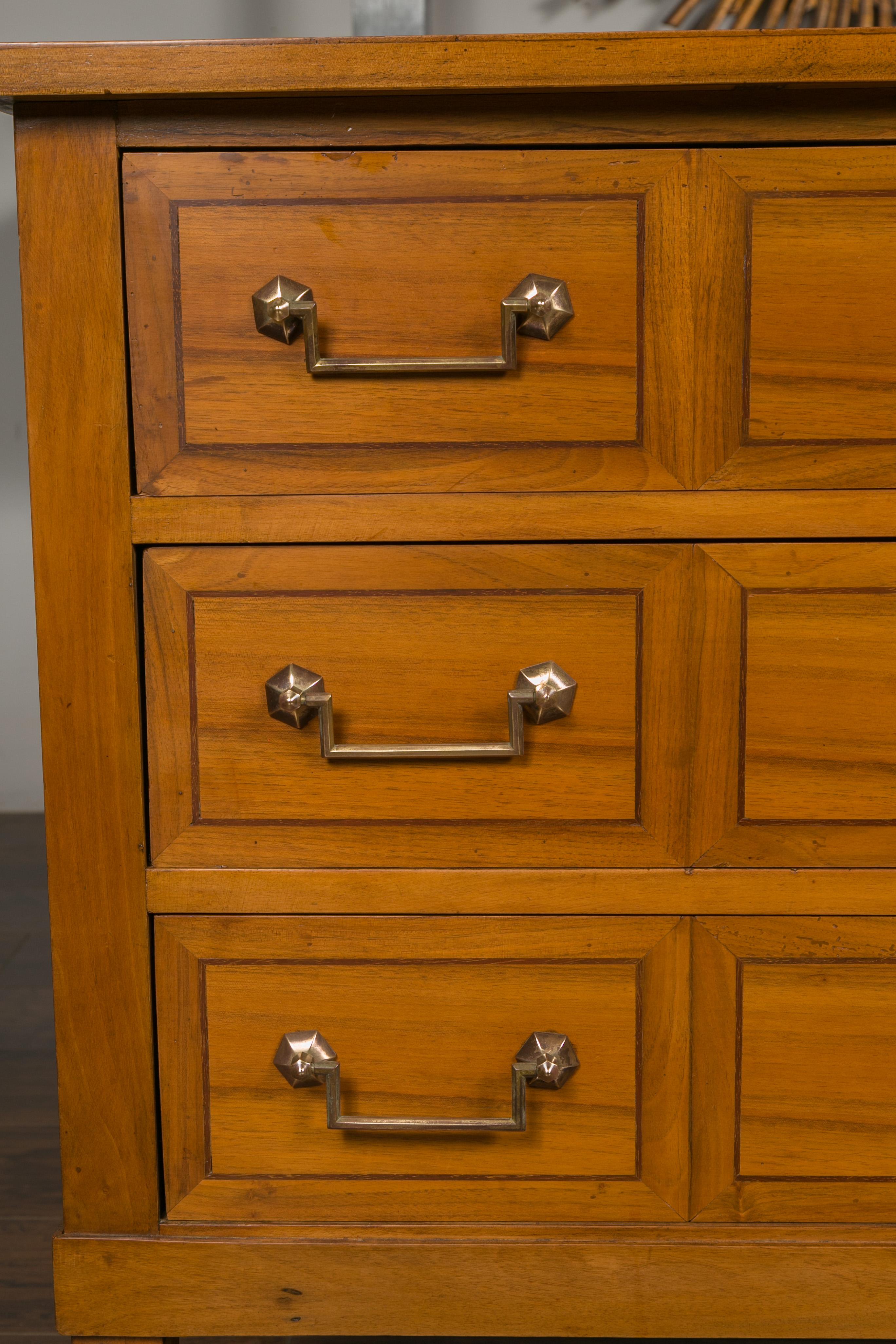 French 1900s Directoire Style Walnut Three-Drawer Commode with Banding In Good Condition For Sale In Atlanta, GA