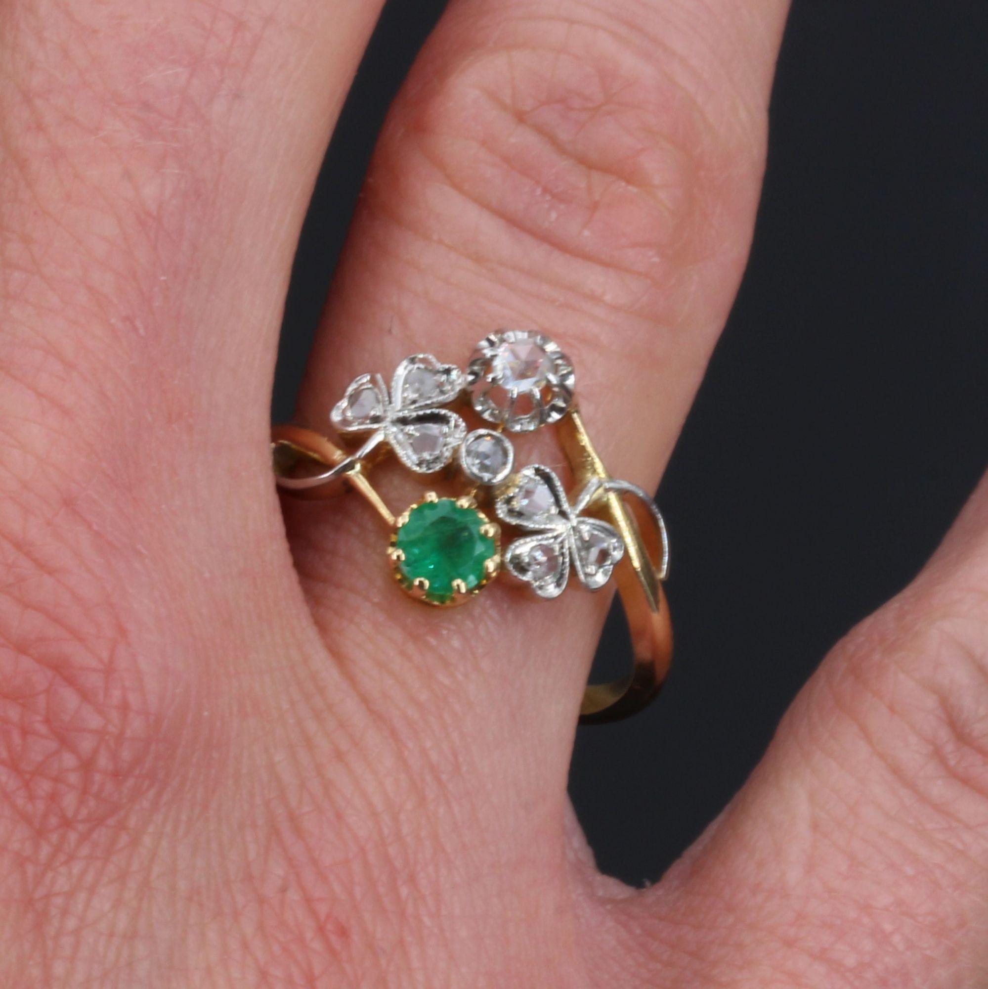 French 1900s Emerald Diamond 18 Karat Yellow Gold You and Me Ring In Good Condition In Poitiers, FR