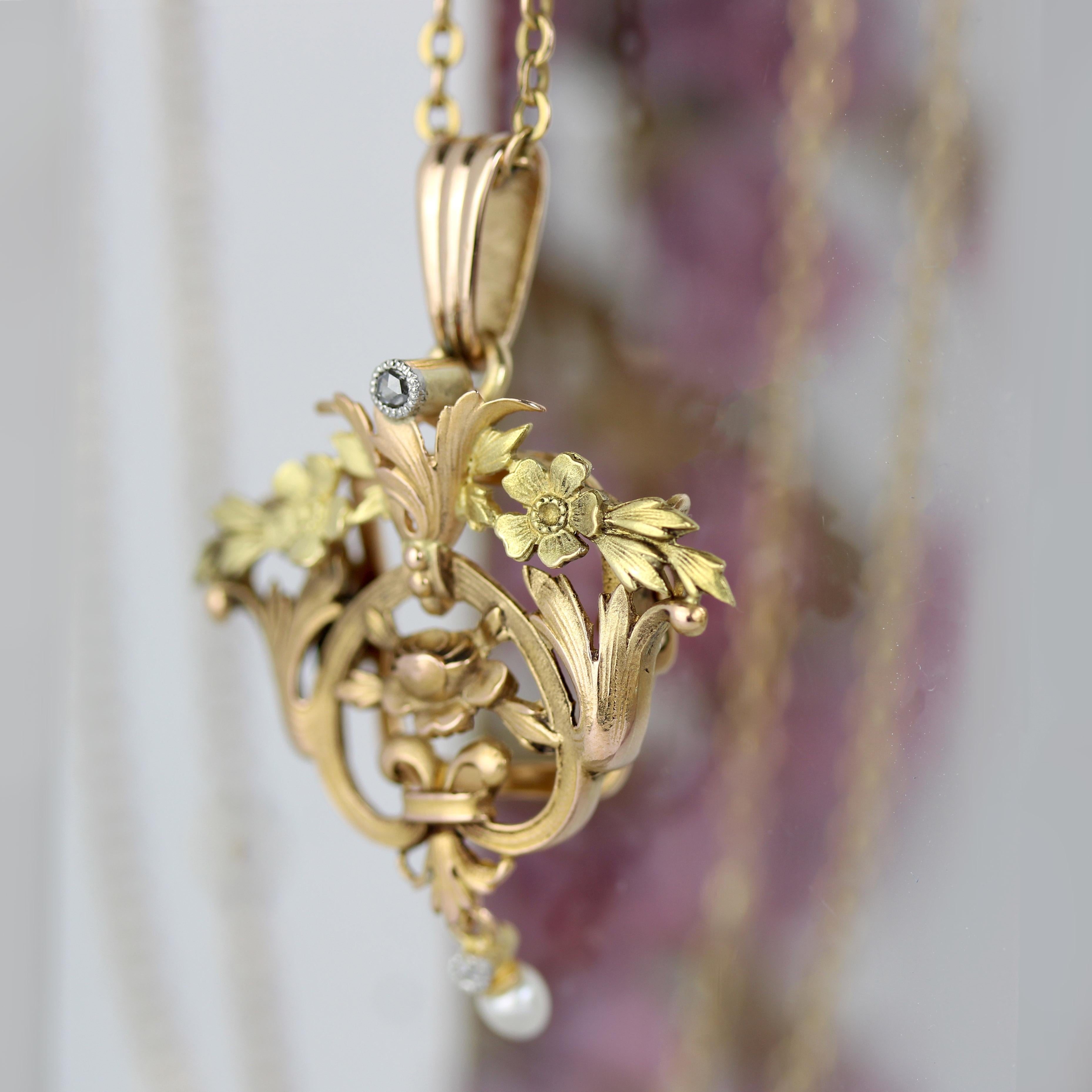 Ciondolo francese del 1900 con perle e diamanti in oro rosa 18 carati in vendita 2