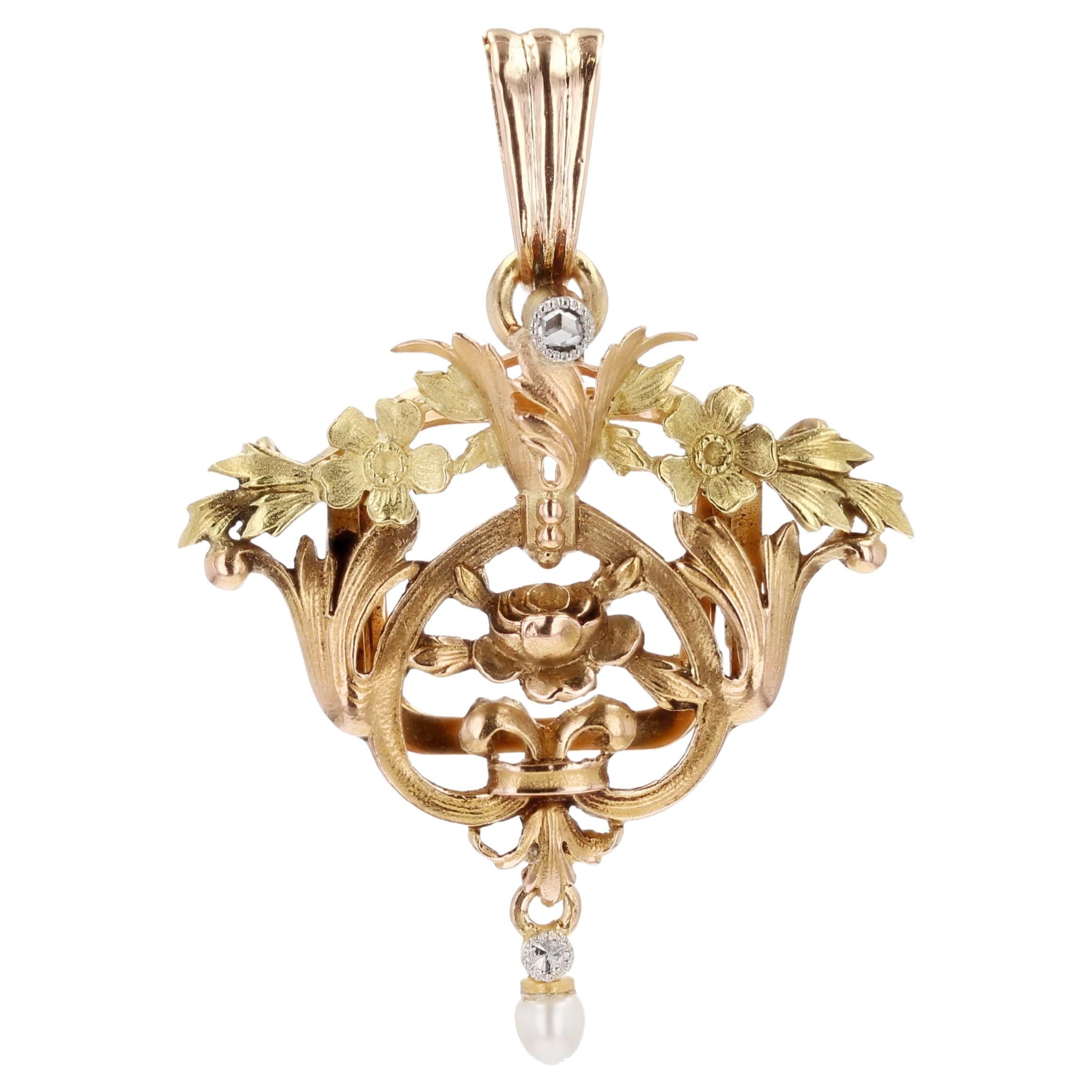 French 1900s Fine Pearl Diamonds 18 Karat Rose Gold Runner Pendant