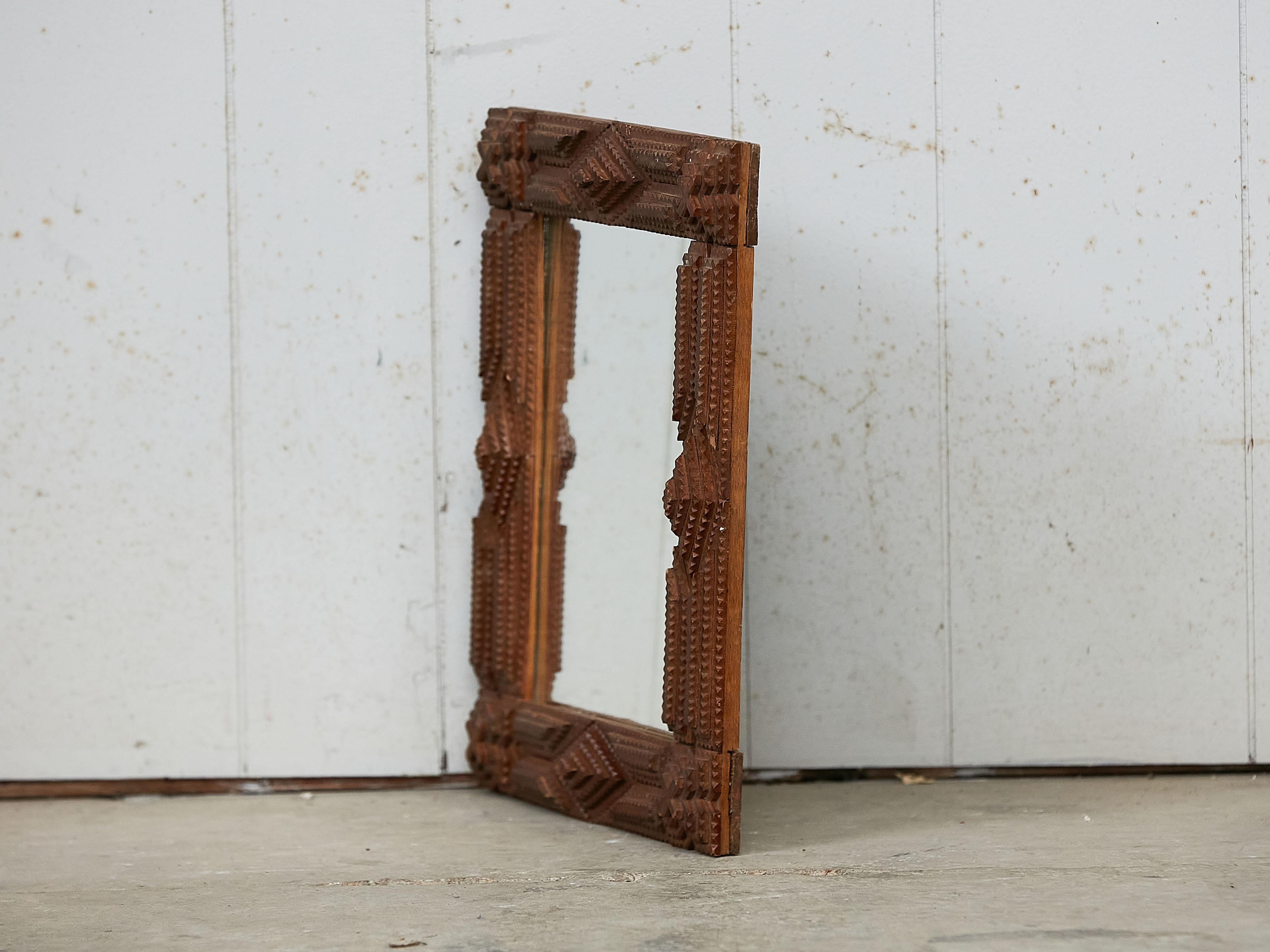 French 1900s Hand Carved Tramp Art Mirror with Raised Diamond Motifs For Sale 1