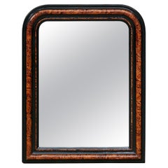 Miroir d'inspiration Louis-Philippe des années 1900 avec cadre peint de style écaille