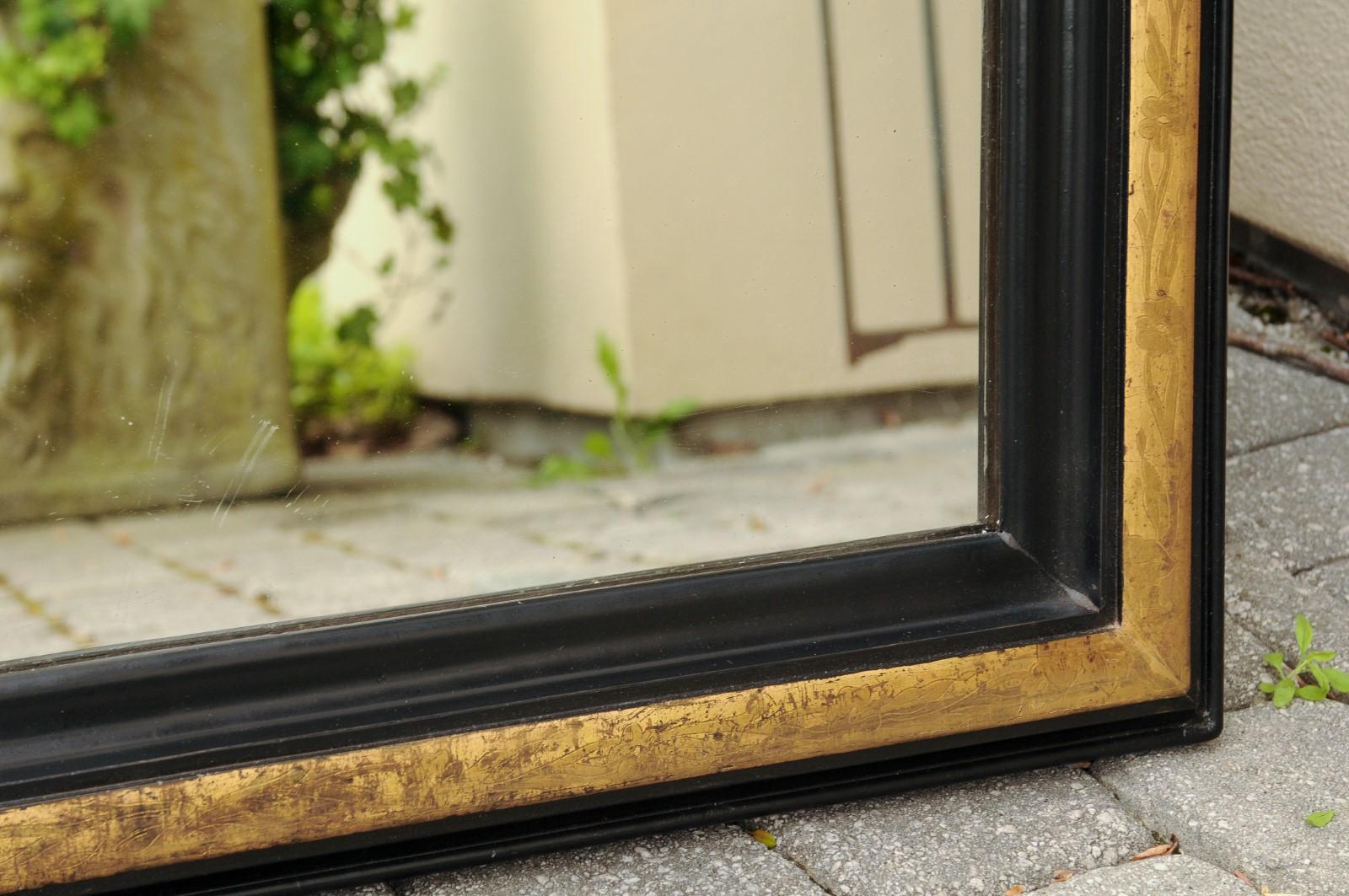 French 1900s Louis-Philippe Style Mirror with Ebonized Frame and Gilt Accents 1