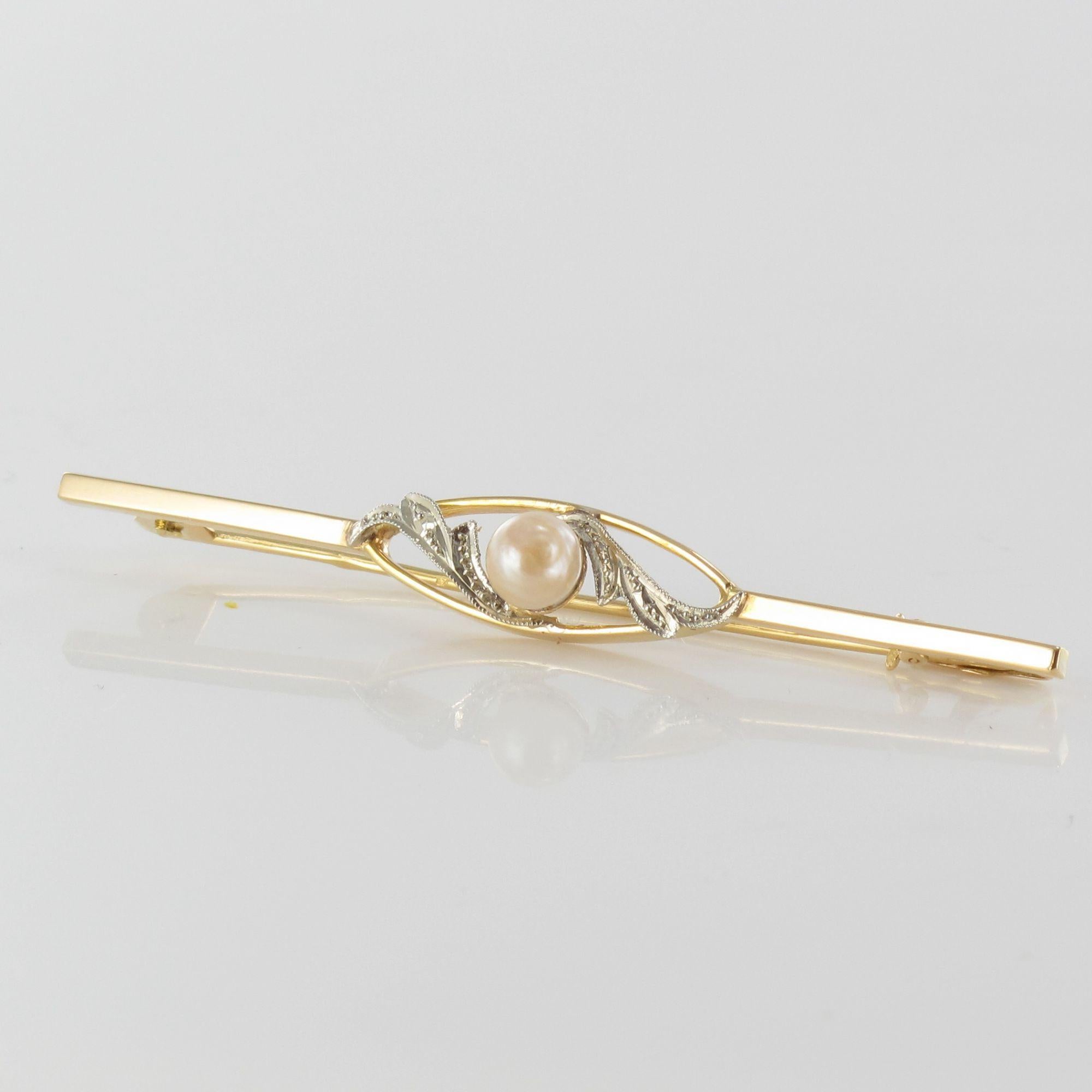 Women's French 1900s Natural Pearl 18 Karat Yellow White Gold Bar Brooch