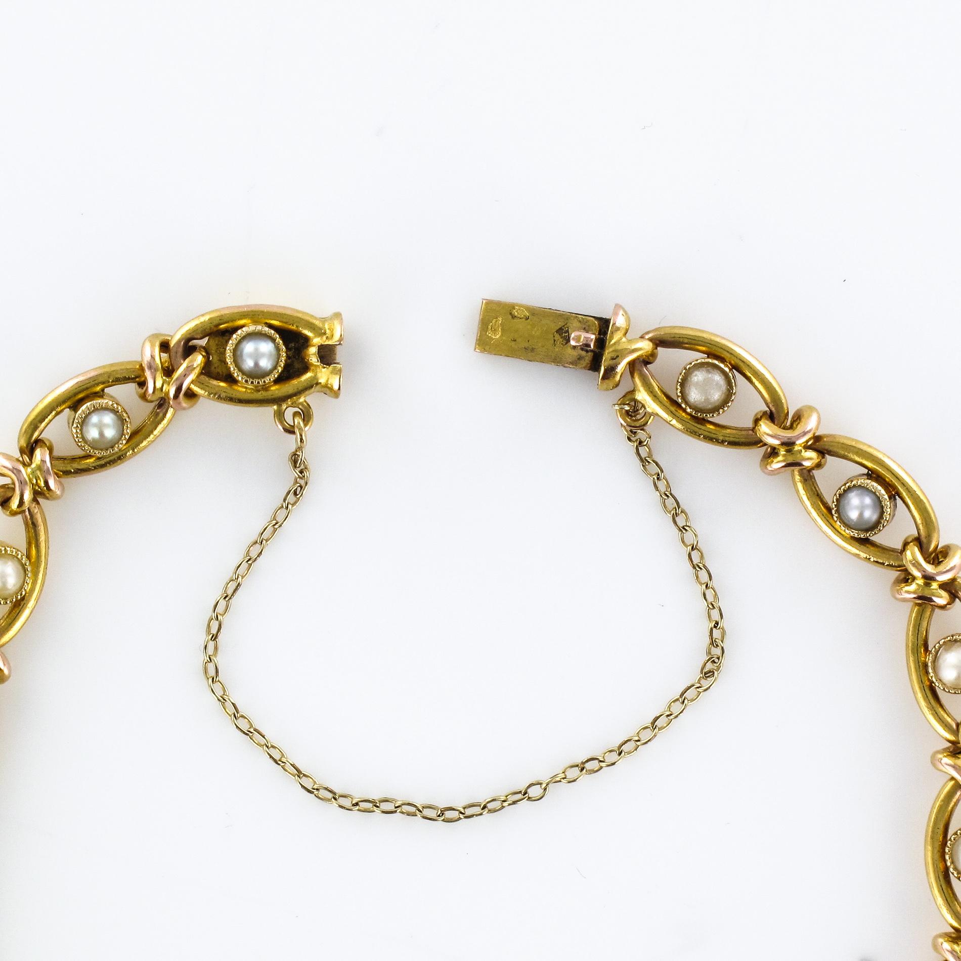 French 1900s Natural Pearl 18 Karat Yellow Gold Bracelet 3