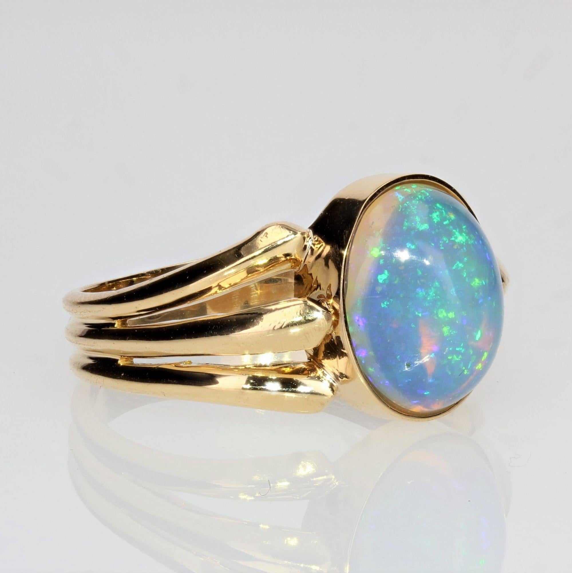 Cabochon French 1900s Opal 18 Karat Yellow Gold Openwork Ring