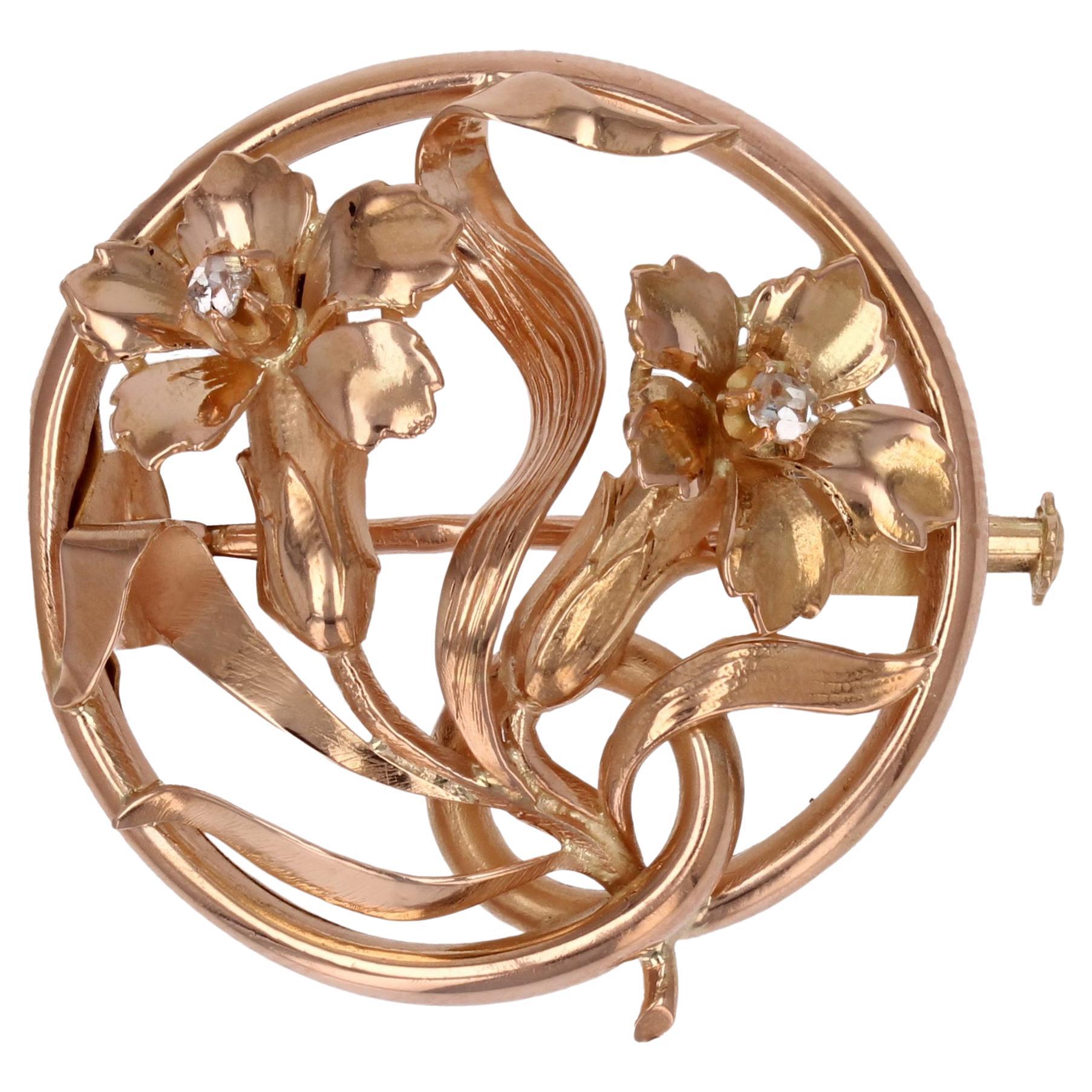French 1900s Rose-Cut Diamonds 18 Karat Rose Gold Flower Round Brooch For Sale