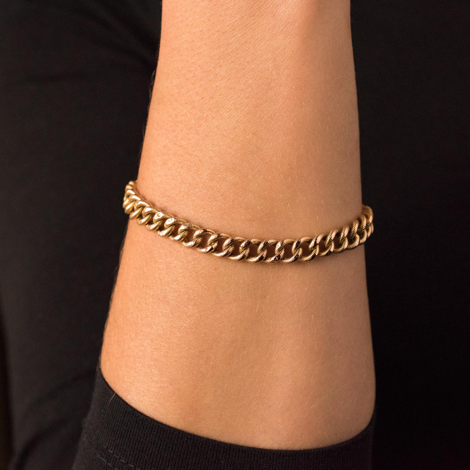 Belle Époque French 1900s Rose Gold Chiseled Chain Bracelet