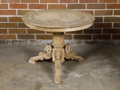 French 1900s Round Top Pedestal Table with Carved Rams' Heads and Scrollwork