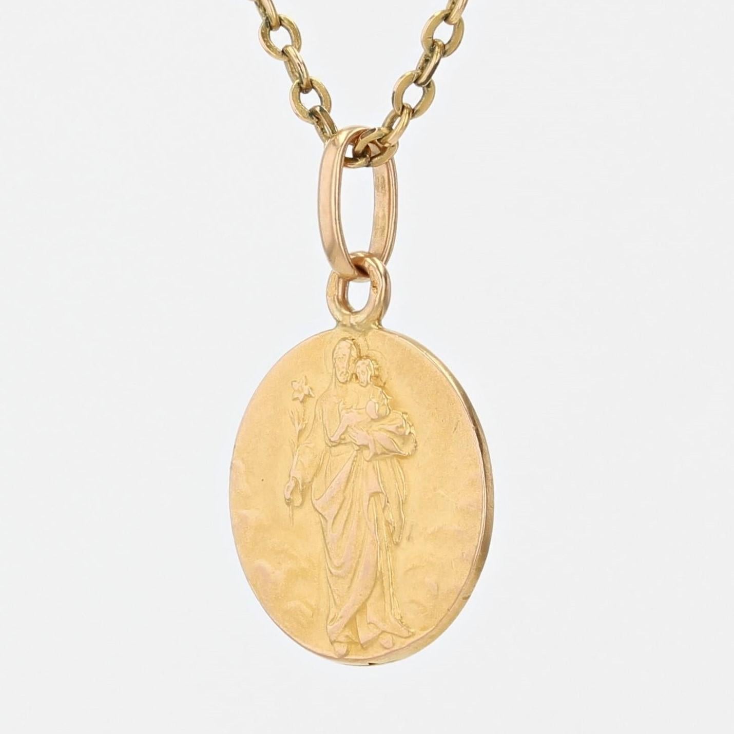 Women's French 1900s Saint Joseph with Lily 18 Karat Yellow Gold Medal