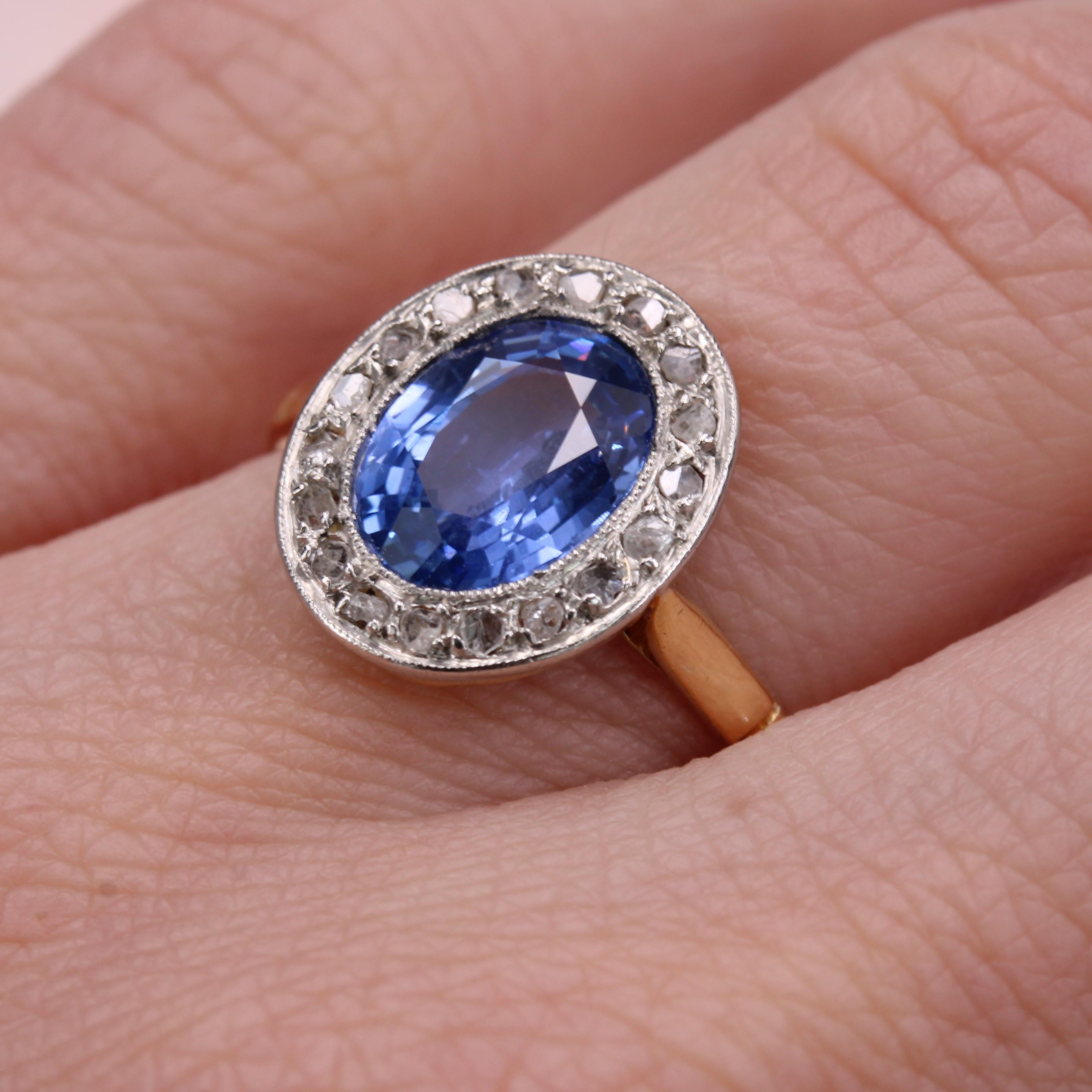 Bague de fianailles en or jaune 18 carats, saphir et diamant, des annes 1900. en vente 6
