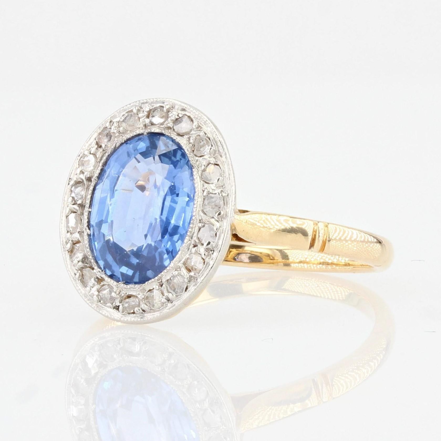 French, 1900s, Sapphire Diamond 18 Karat Yellow Gold Engagement Cluster Ring In Good Condition For Sale In Poitiers, FR