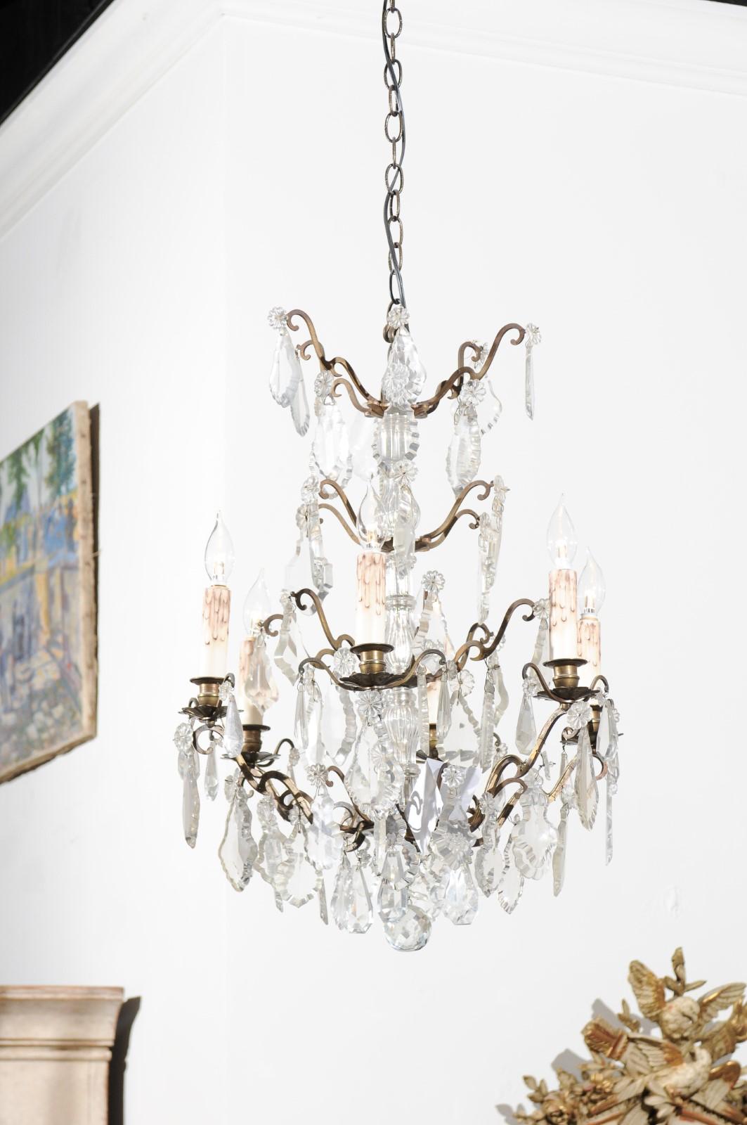 French 1900s Six-Light Crystal Chandelier with Brass Armature and Pendeloques 1