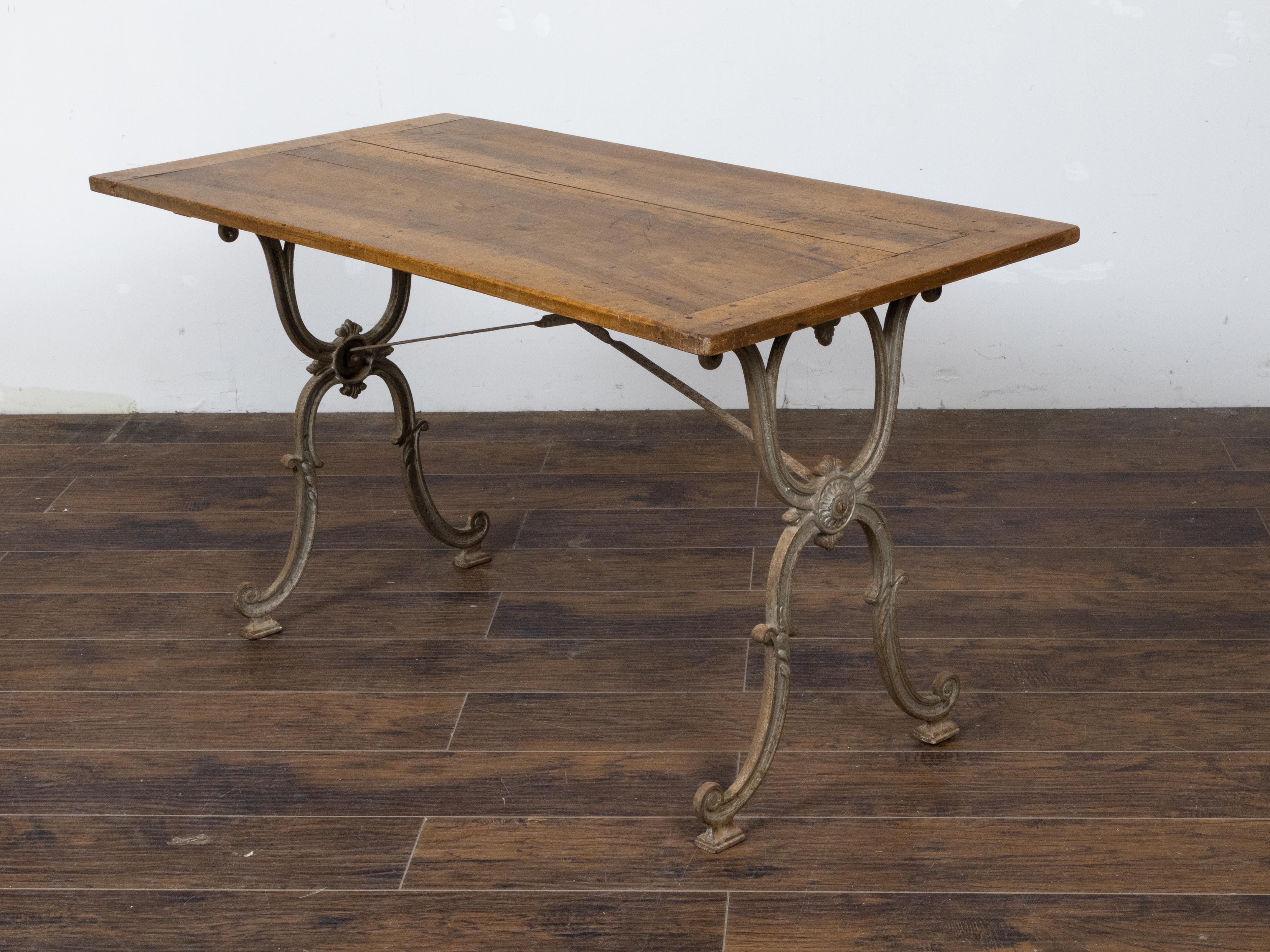 French 1900s Steel and Wood Console Table with Curving X-Form Legs and Stretcher For Sale 2