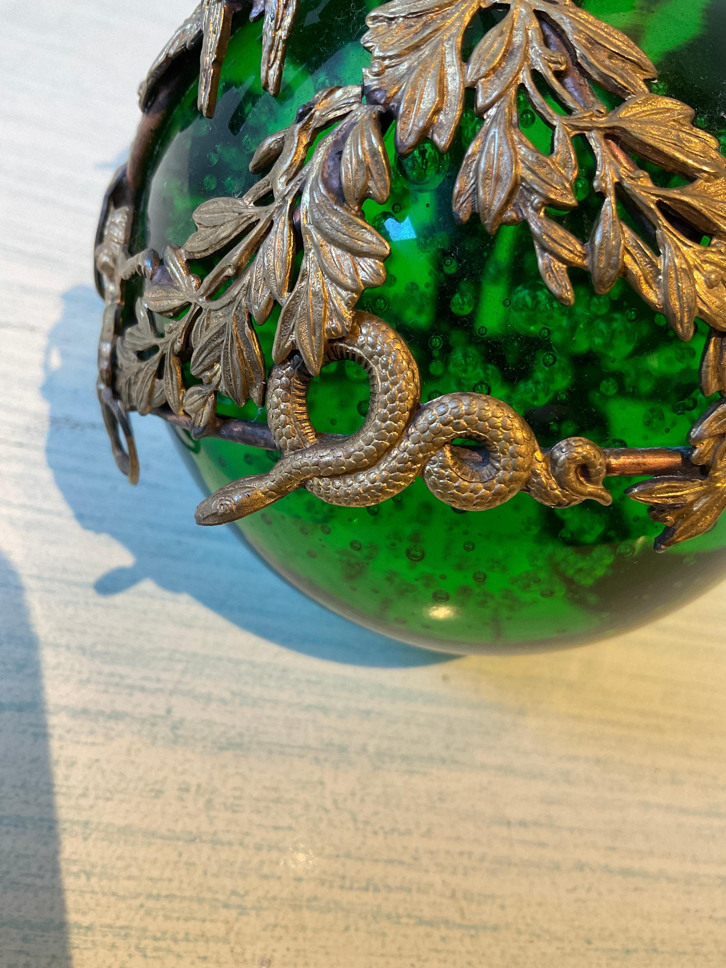 French 1910 Green Bubble Glass Ormolu Animal Paperweight For Sale 4