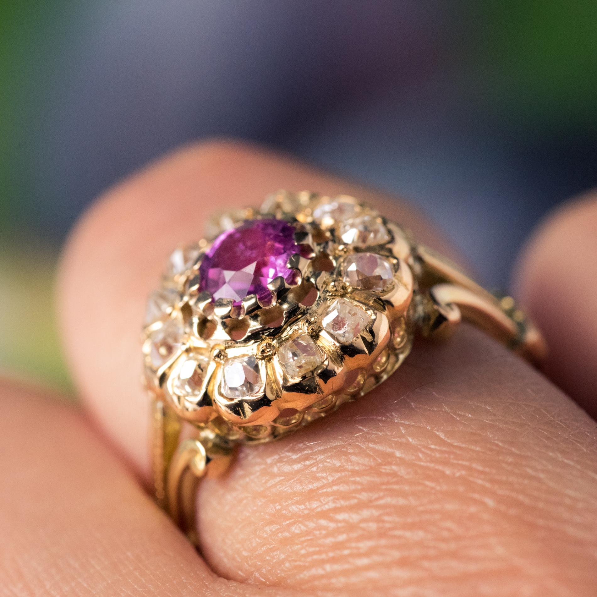 French 1910s Pink Sapphire Diamonds 18 Karat Yellow Gold Daisy Ring 4