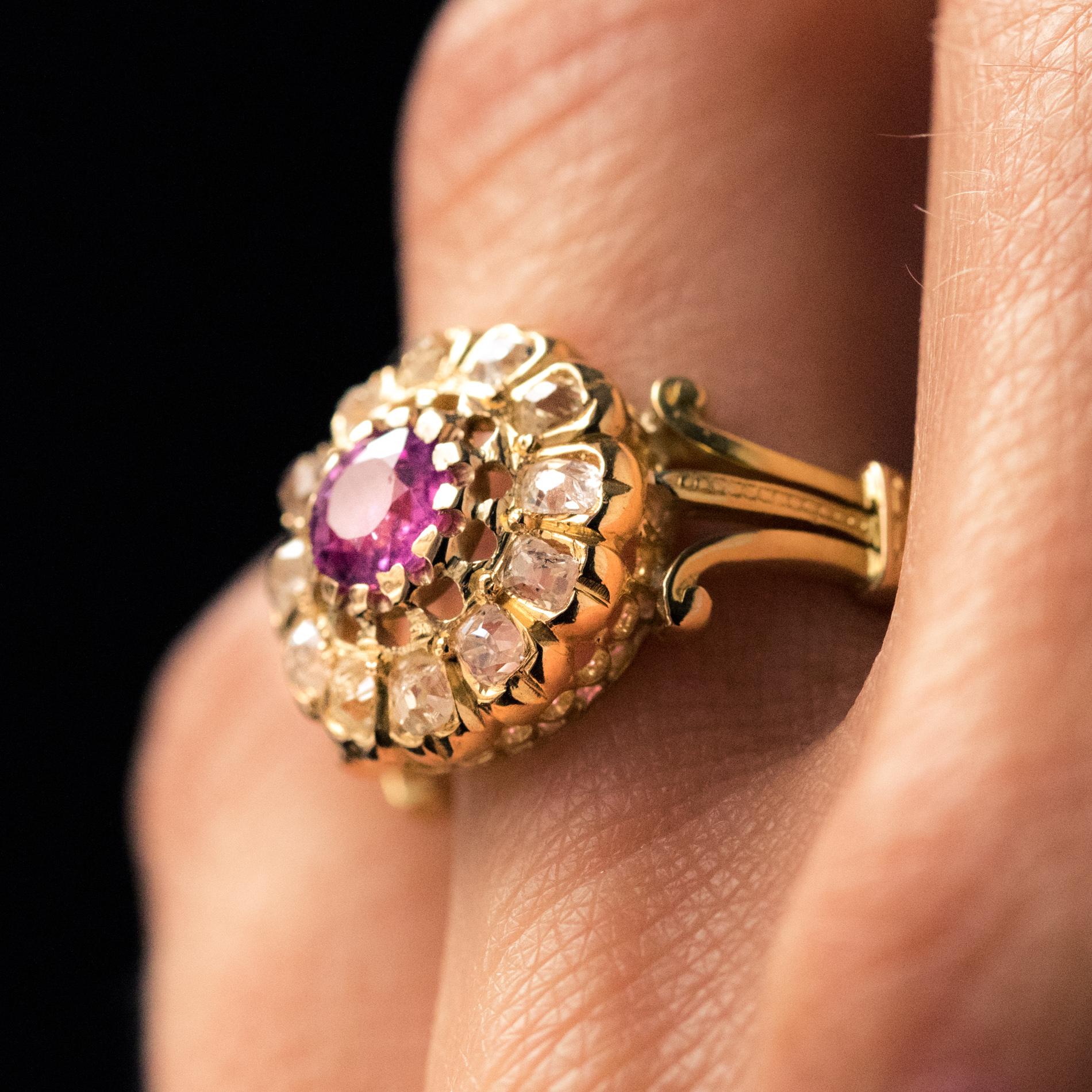 French 1910s Pink Sapphire Diamonds 18 Karat Yellow Gold Daisy Ring 5