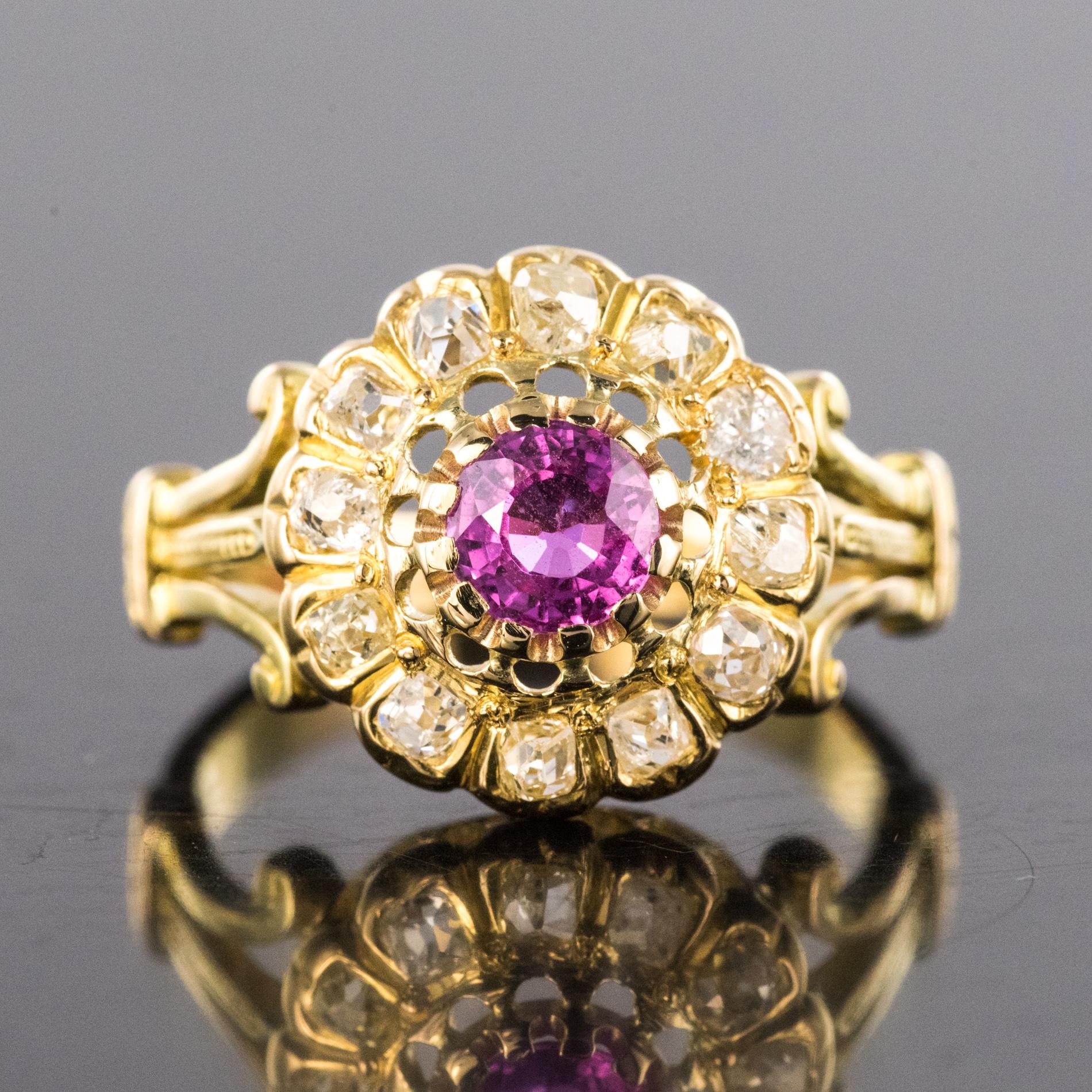 French 1910s Pink Sapphire Diamonds 18 Karat Yellow Gold Daisy Ring 8