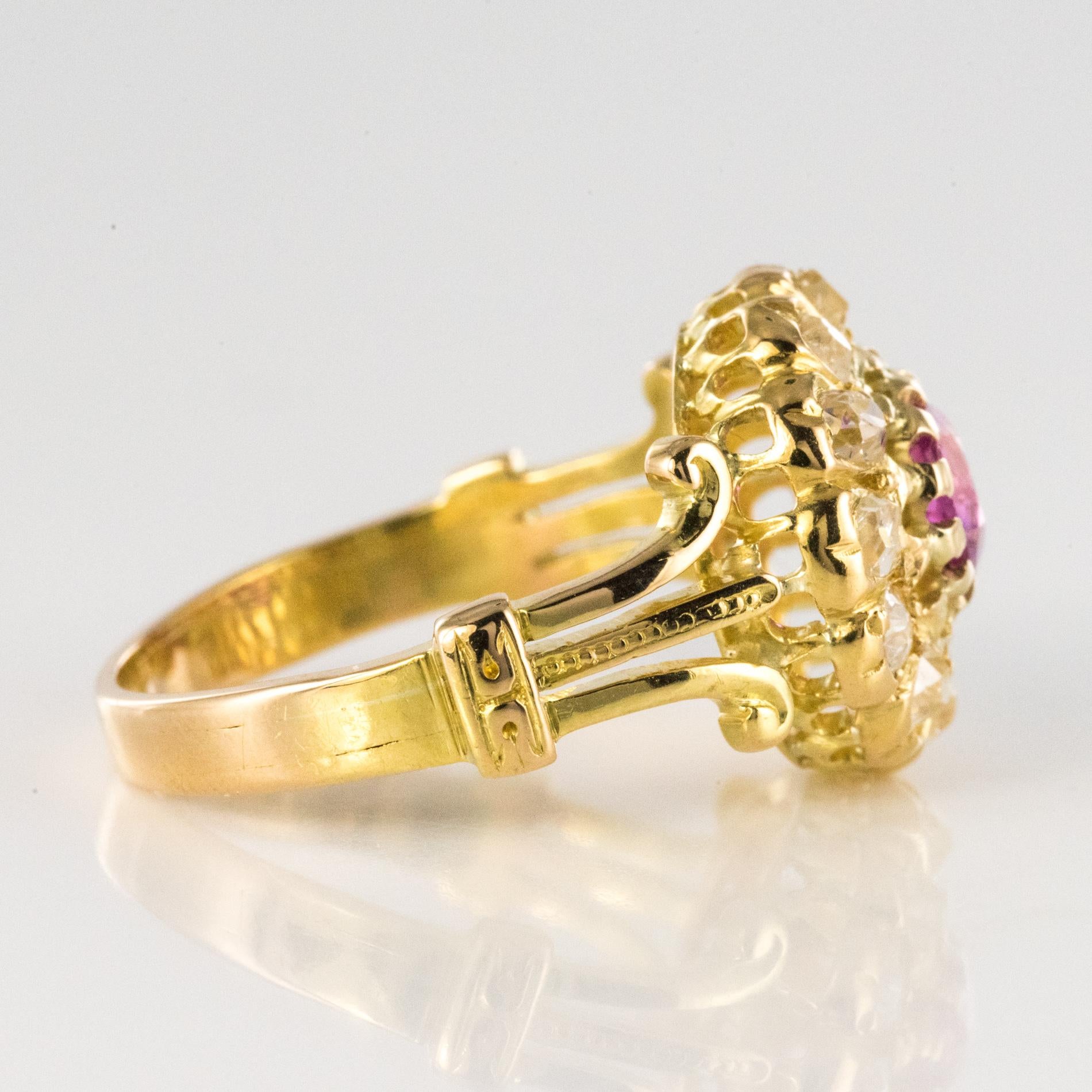 French 1910s Pink Sapphire Diamonds 18 Karat Yellow Gold Daisy Ring 10