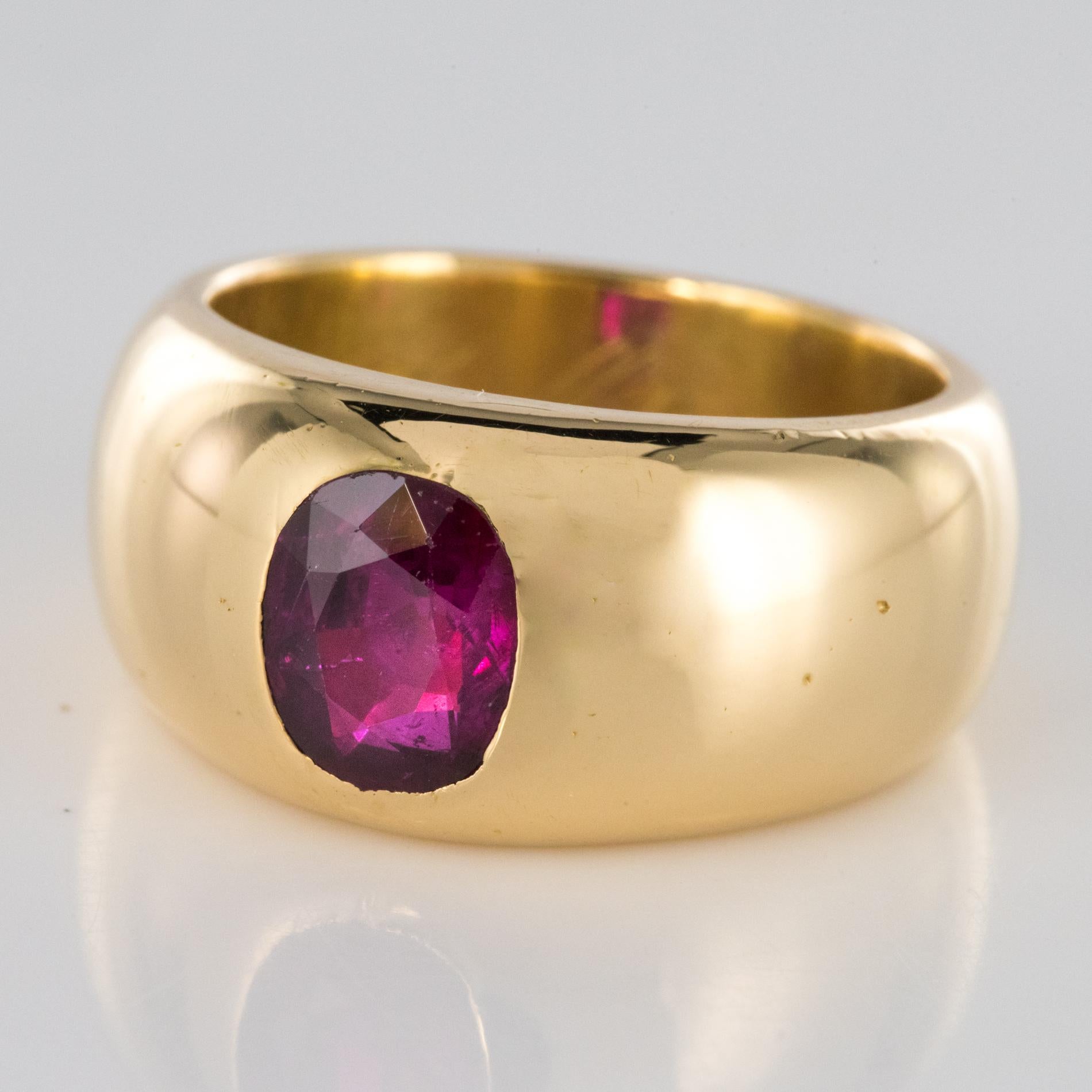 Cushion Cut French 1911s No Heat Certified Burmese Ruby 18 Karat Yellow Gold Bangle Ring